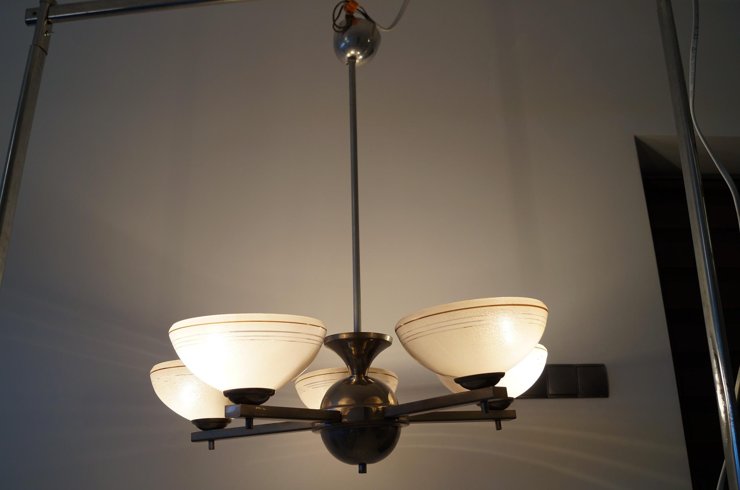 Art Deco Chandelier from 1940 For Sale 3