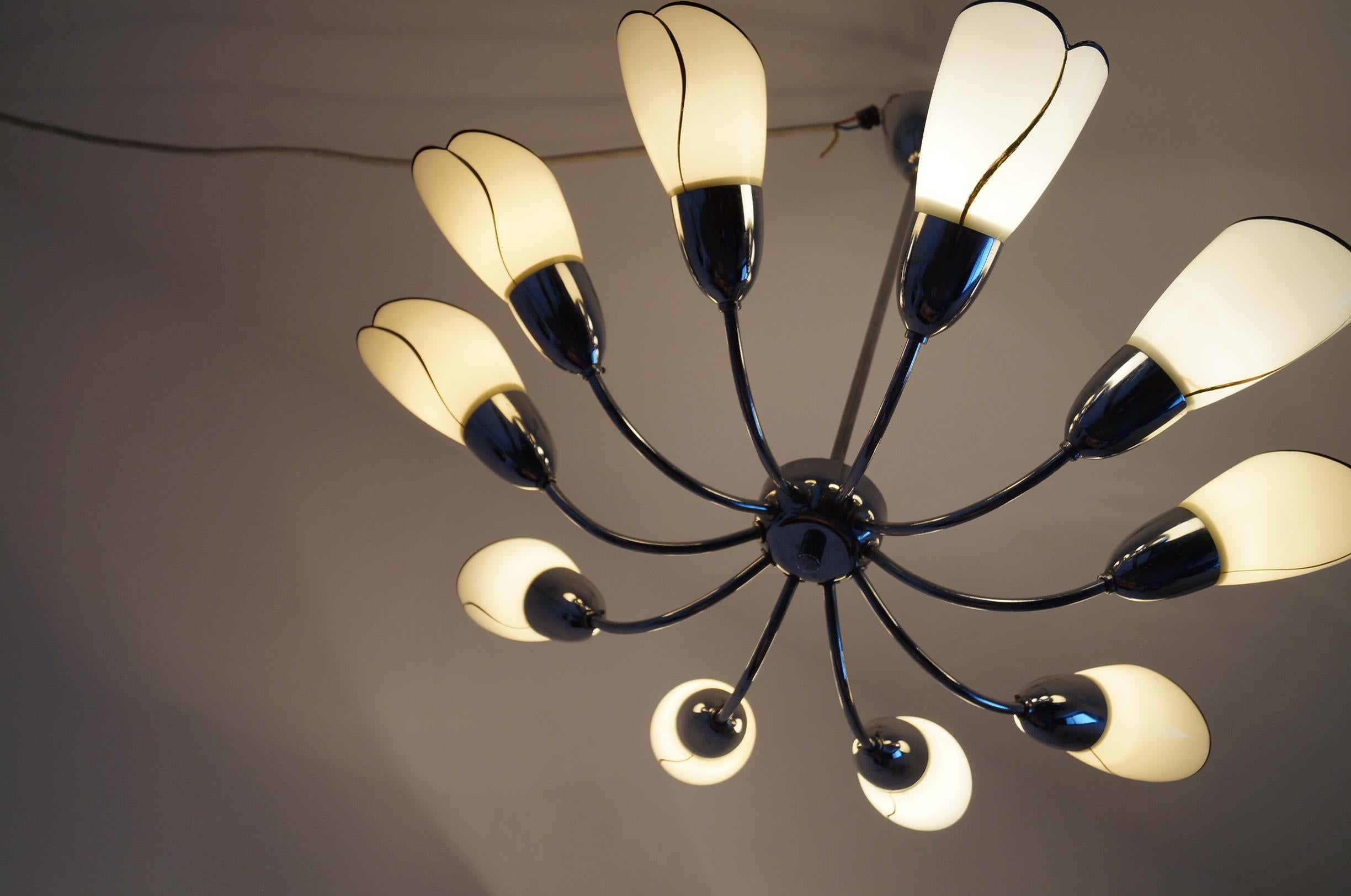 Art Deco Chandelier from 1950 For Sale 8