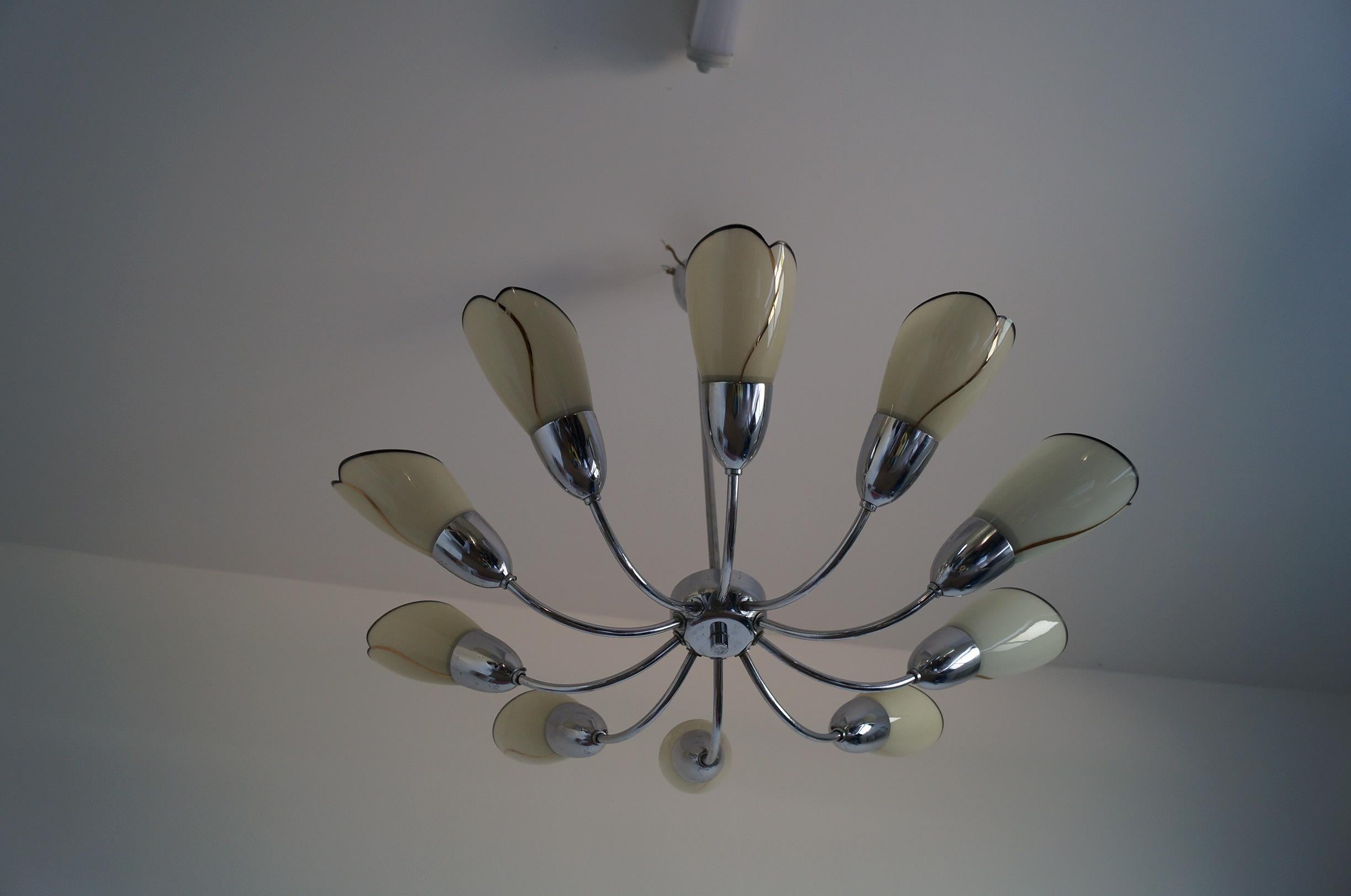Art Deco Chandelier from 1950 For Sale 1