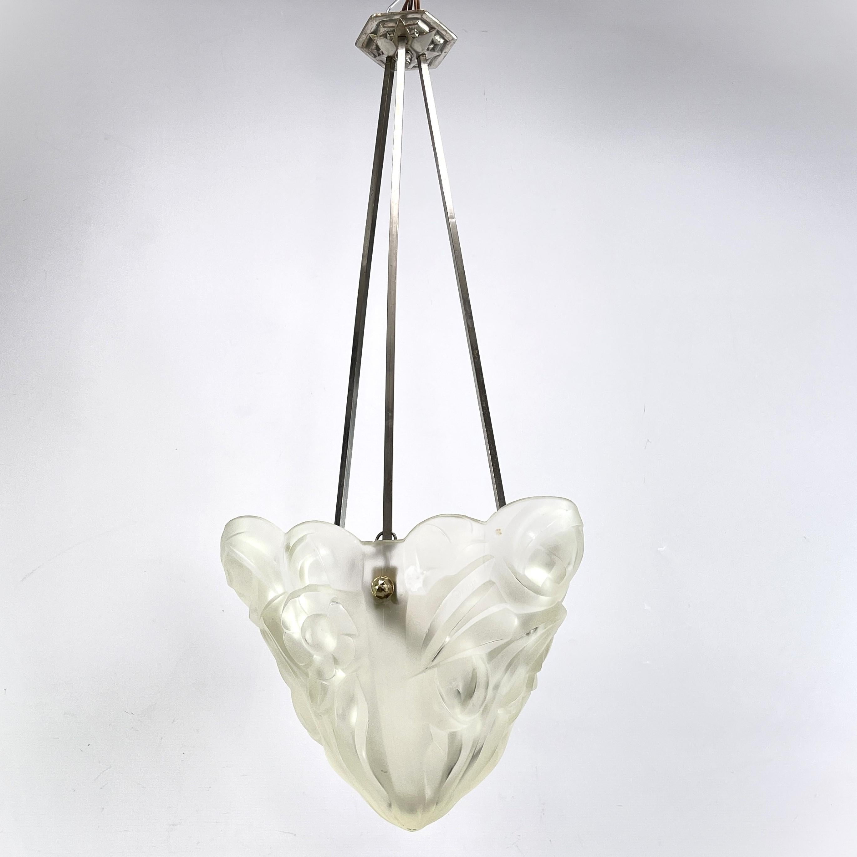 French Art Deco Chandelier Hanging Lamp by Dégue, 1930s For Sale