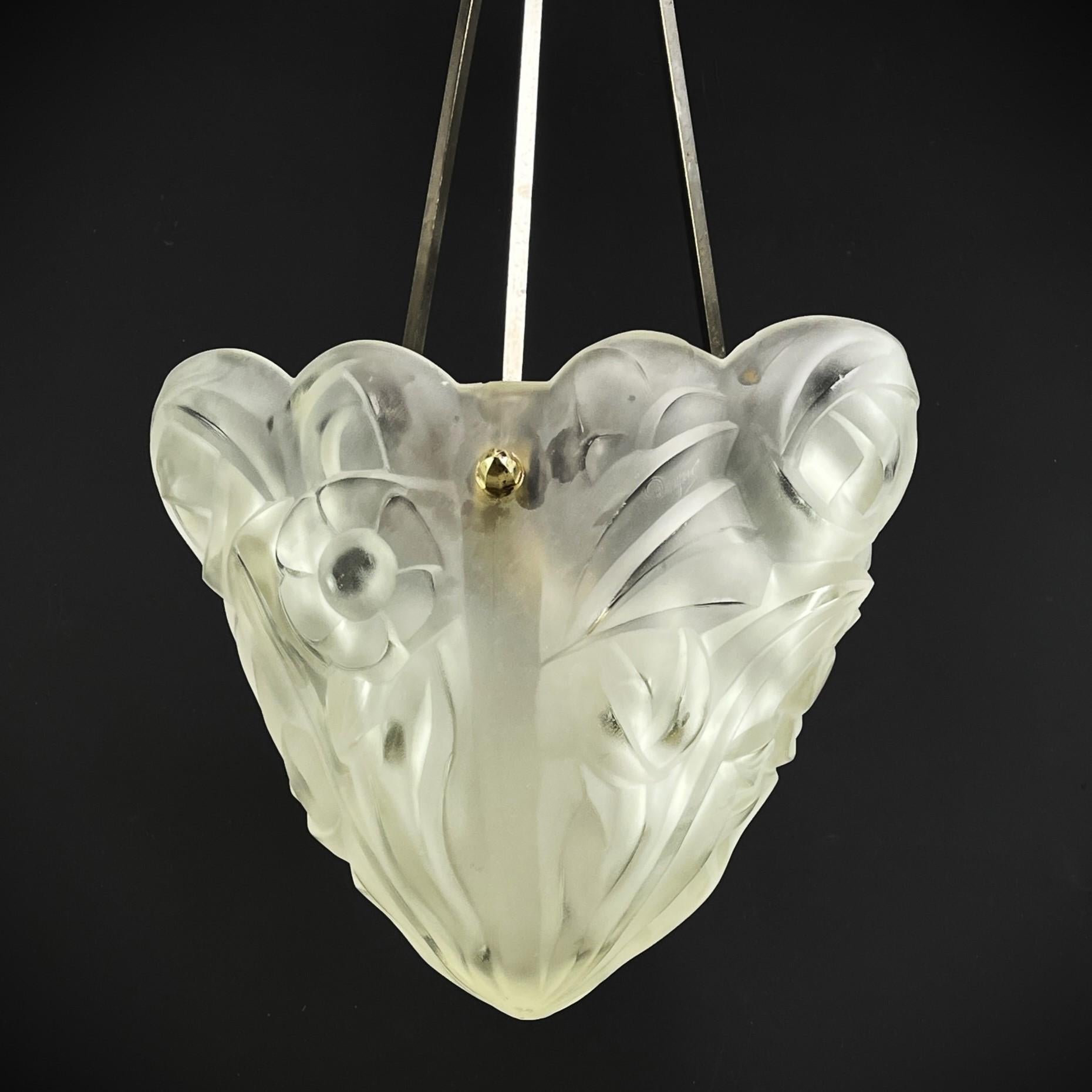 Art Deco Chandelier Hanging Lamp by Dégue, 1930s In Good Condition For Sale In Saarburg, RP