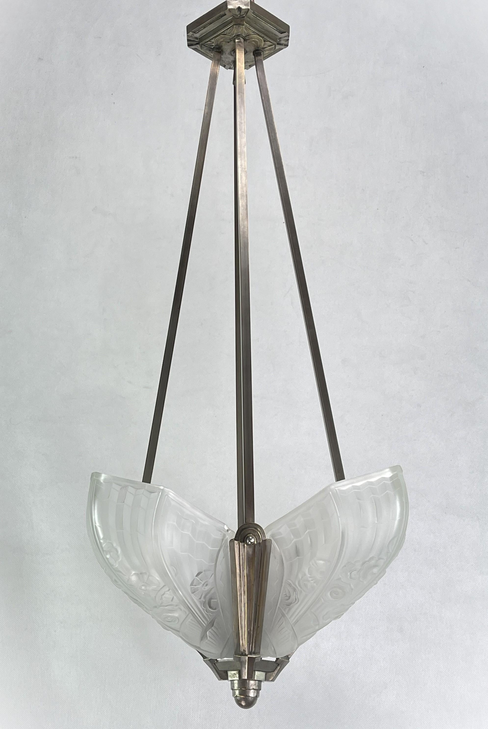 French Art Deco Chandelier Hanging Lamp by Jean Gauthier for J. Robert Paris, 1930s For Sale