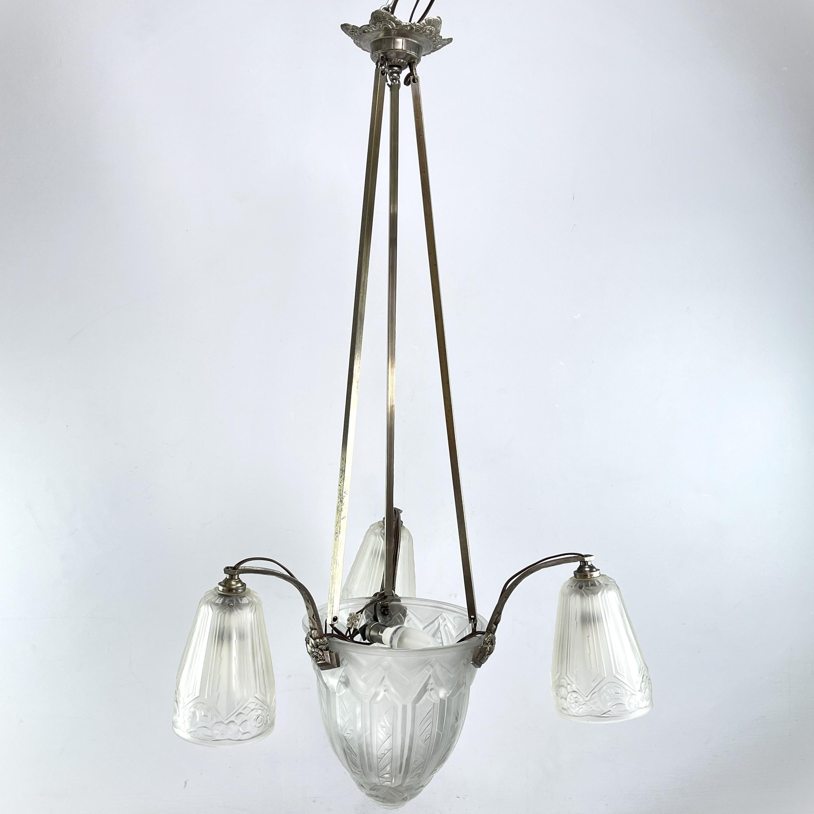 20th Century Art Deco Chandelier Hanging Lamp by Maynadier, 1930s For Sale