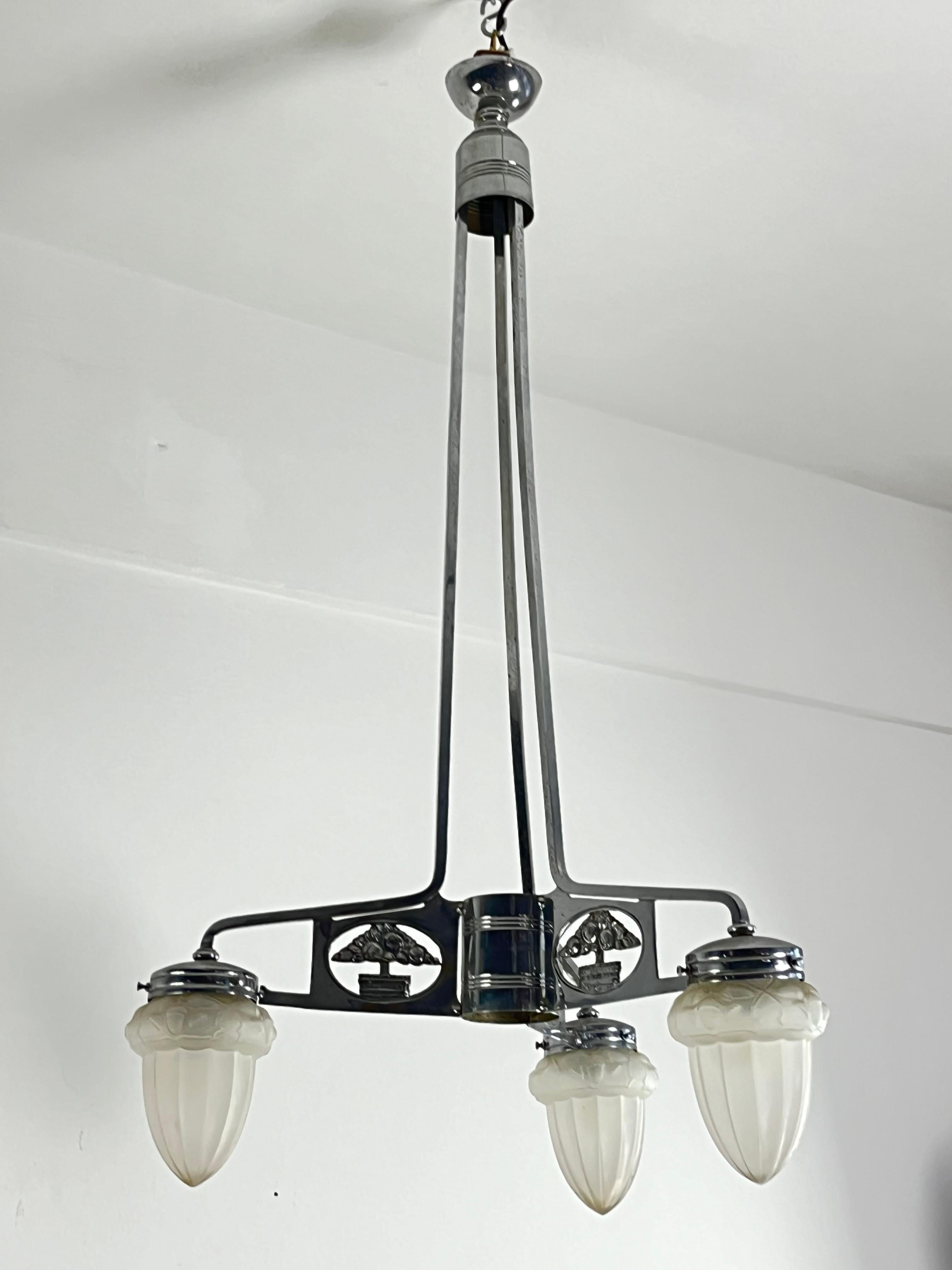 Art Deco Chandelier In Nickel-plated Bronze Attributed To P. Maynadier 1930s For Sale 3