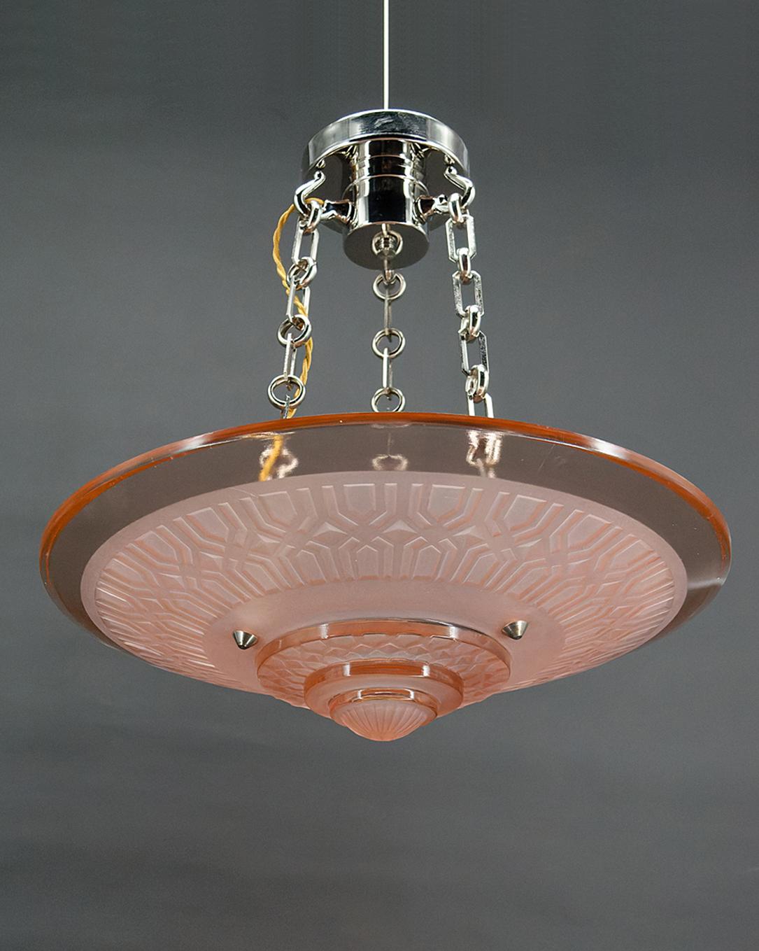 French Art Deco chandelier in pink glass and chrome bronze by Henry Petitot, Circa 1930 For Sale
