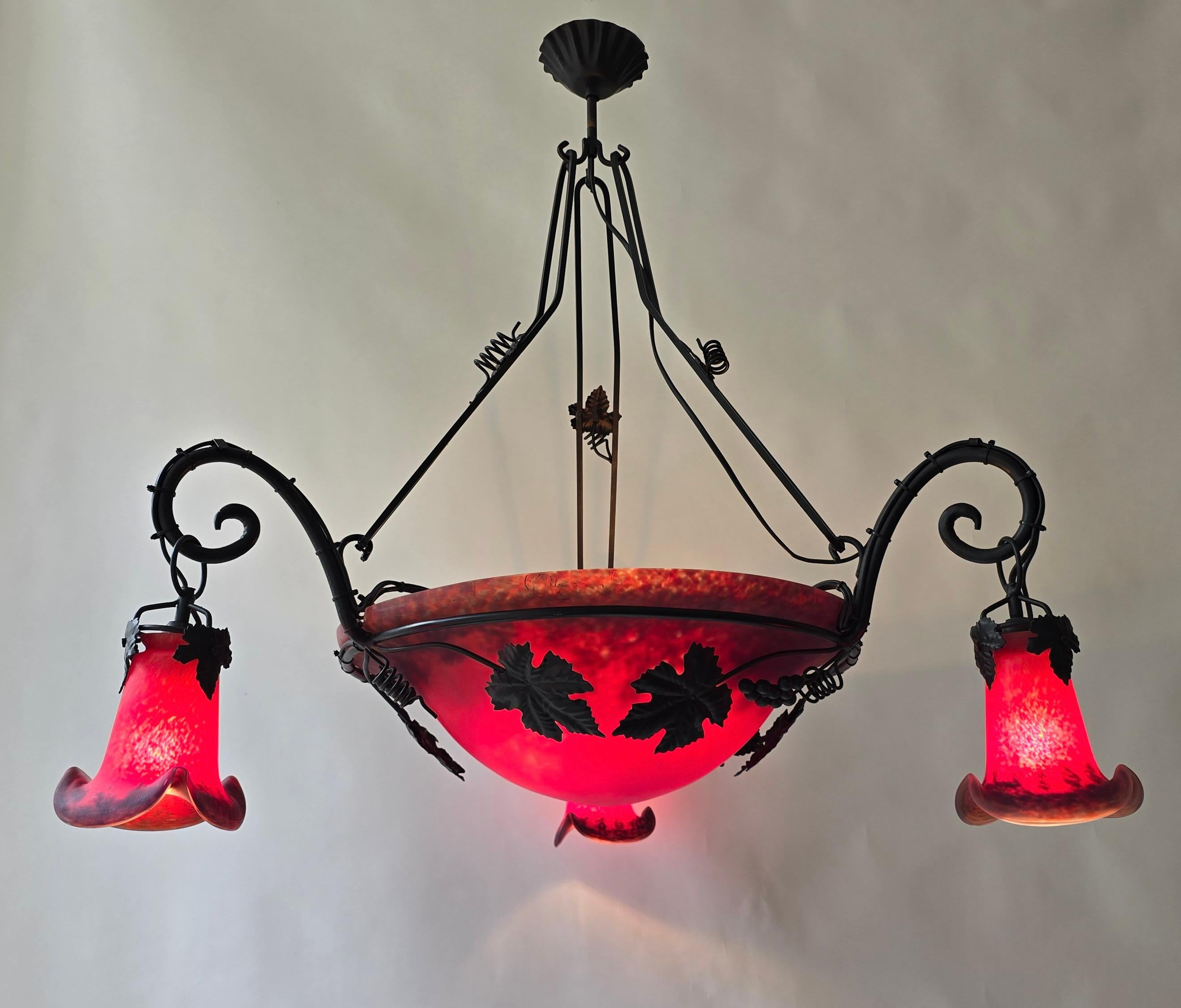 Lampadario Art Déco nello stile di Müller Frères in vendita 6