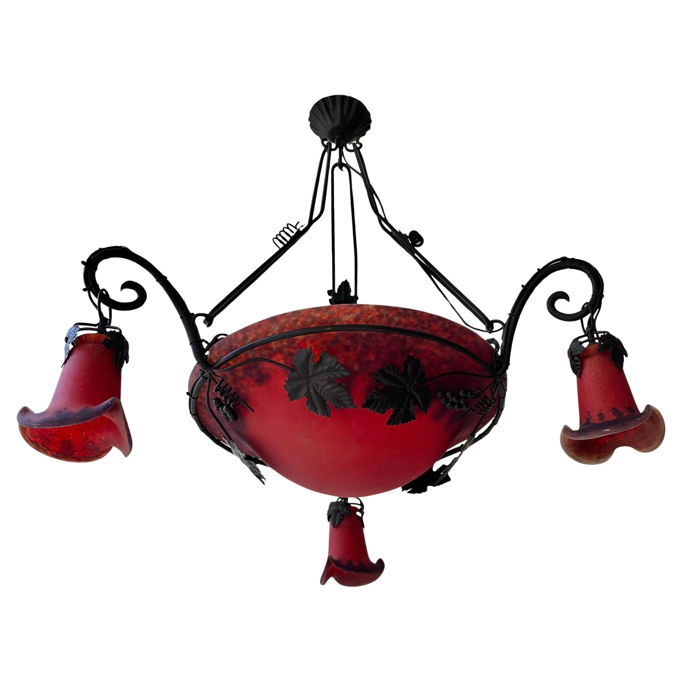 Francese Lampadario Art Déco nello stile di Müller Frères in vendita