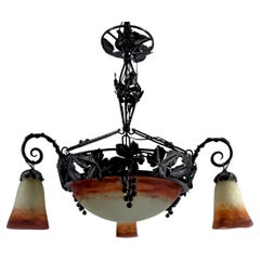 Lustre Art déco en fer forgé et verre soufflé, Muller Frères, France, 1920
