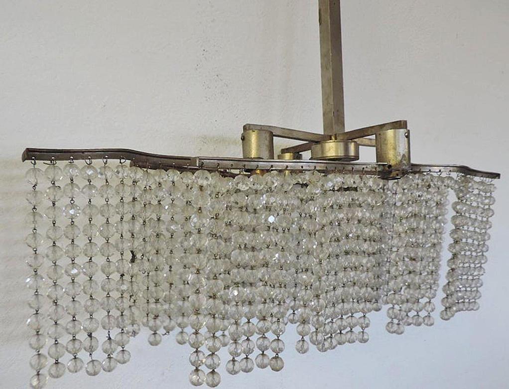 Art Deco Chandelier, Made of Three Fringes of Pearls and Metal, circa 1930 In Good Condition For Sale In Saint-Ouen, FR