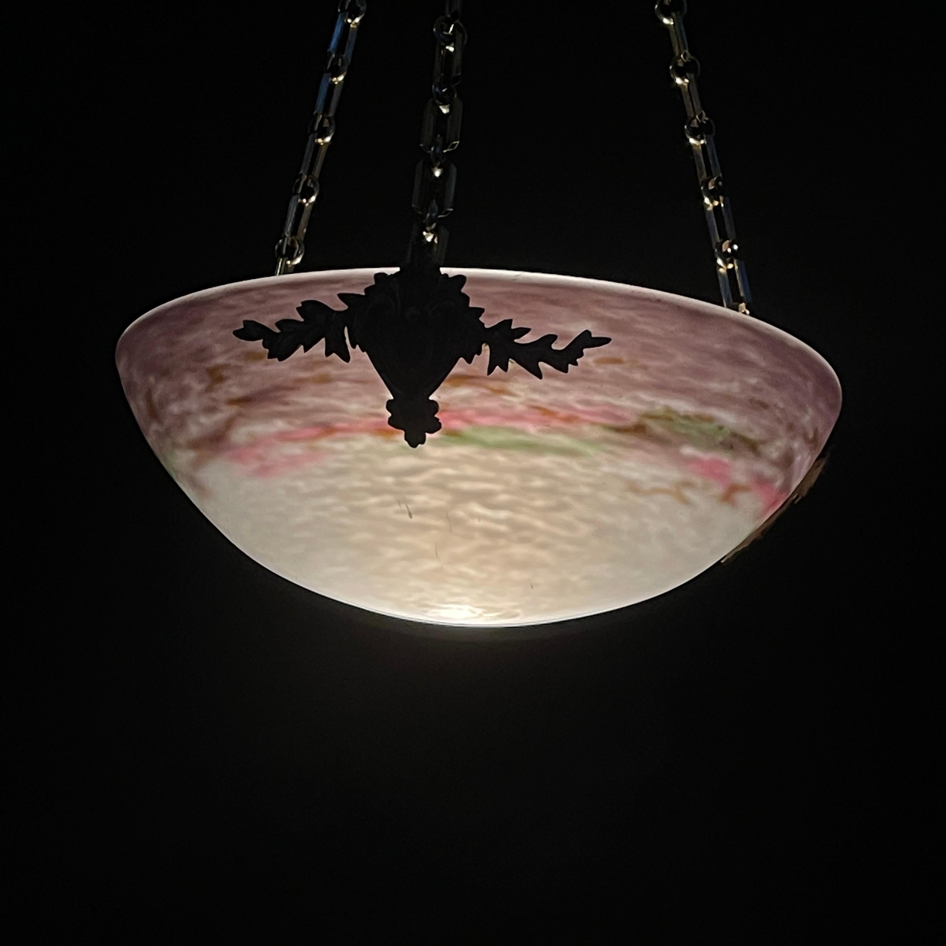 Lámpara de techo Art Déco Muller Fréres, violeta y blanco, años 30 en Bueno estado para la venta en Bingen am Rhein, RP