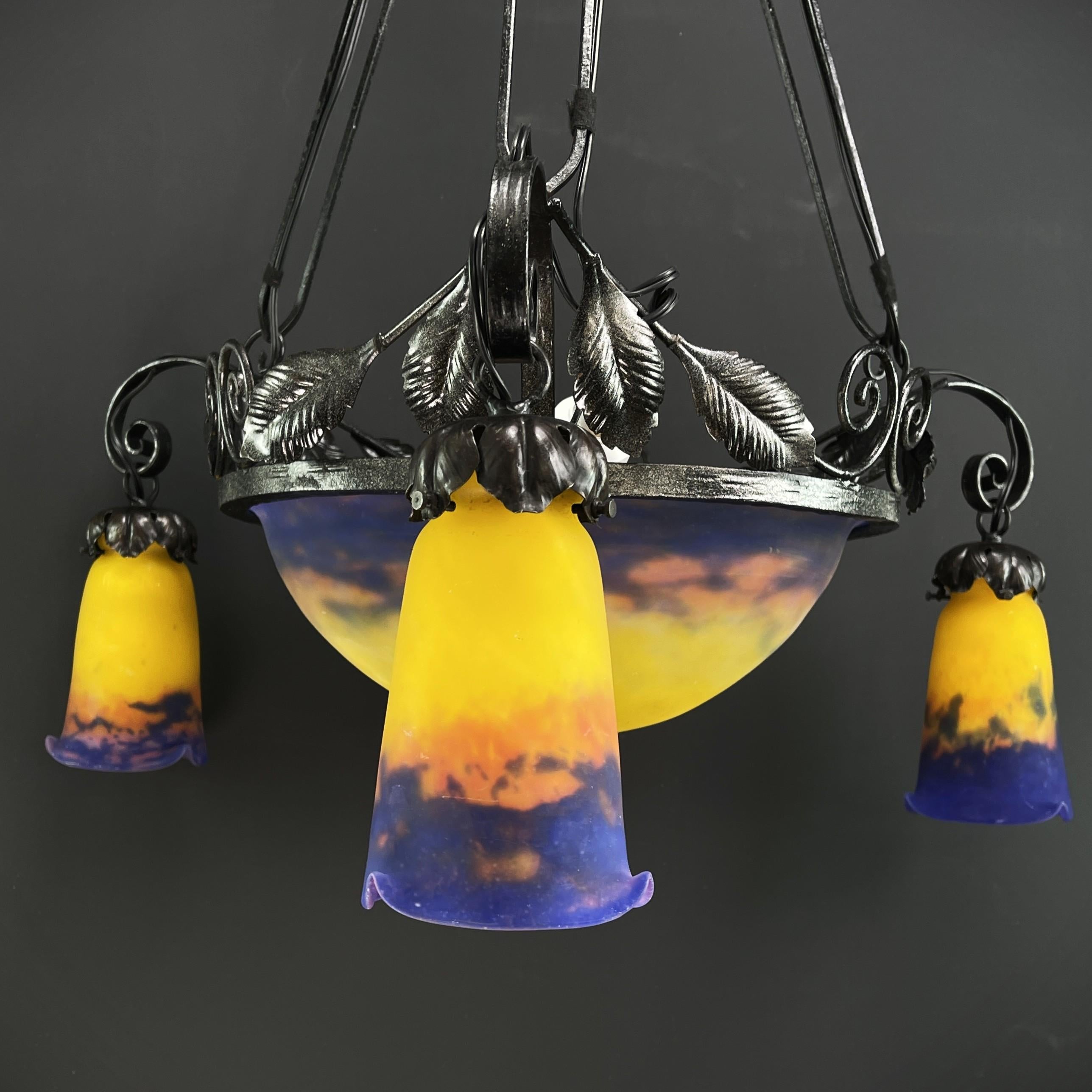 French ART DECO chandelier pate de verre by Muller Frerés, 1930s For Sale