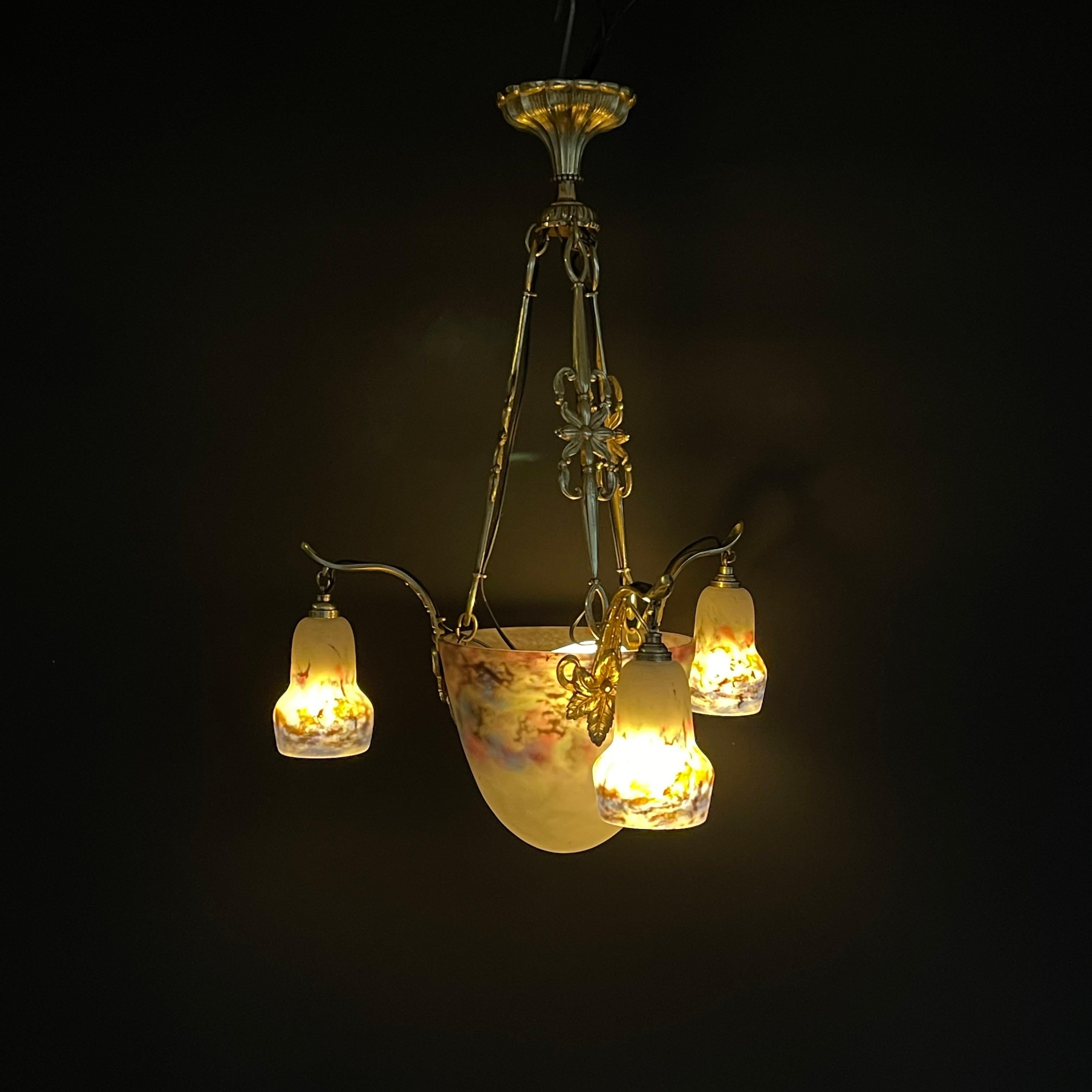ART DECO chandelier pate de verre by Muller Fres & Bronze by Petitot, 1930s For Sale 6