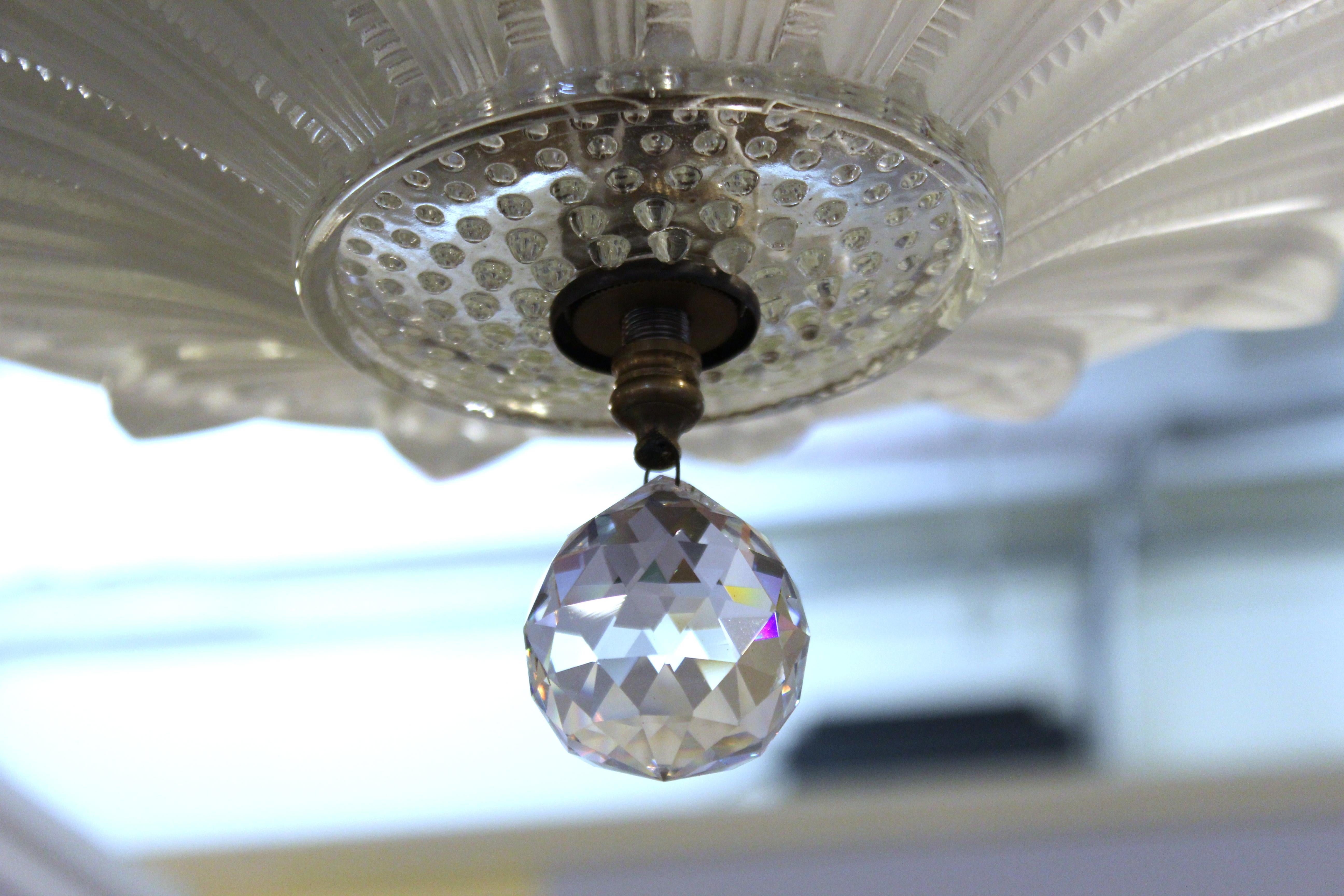 Art Deco Chandelier Pendant in Crystal In Good Condition In New York, NY