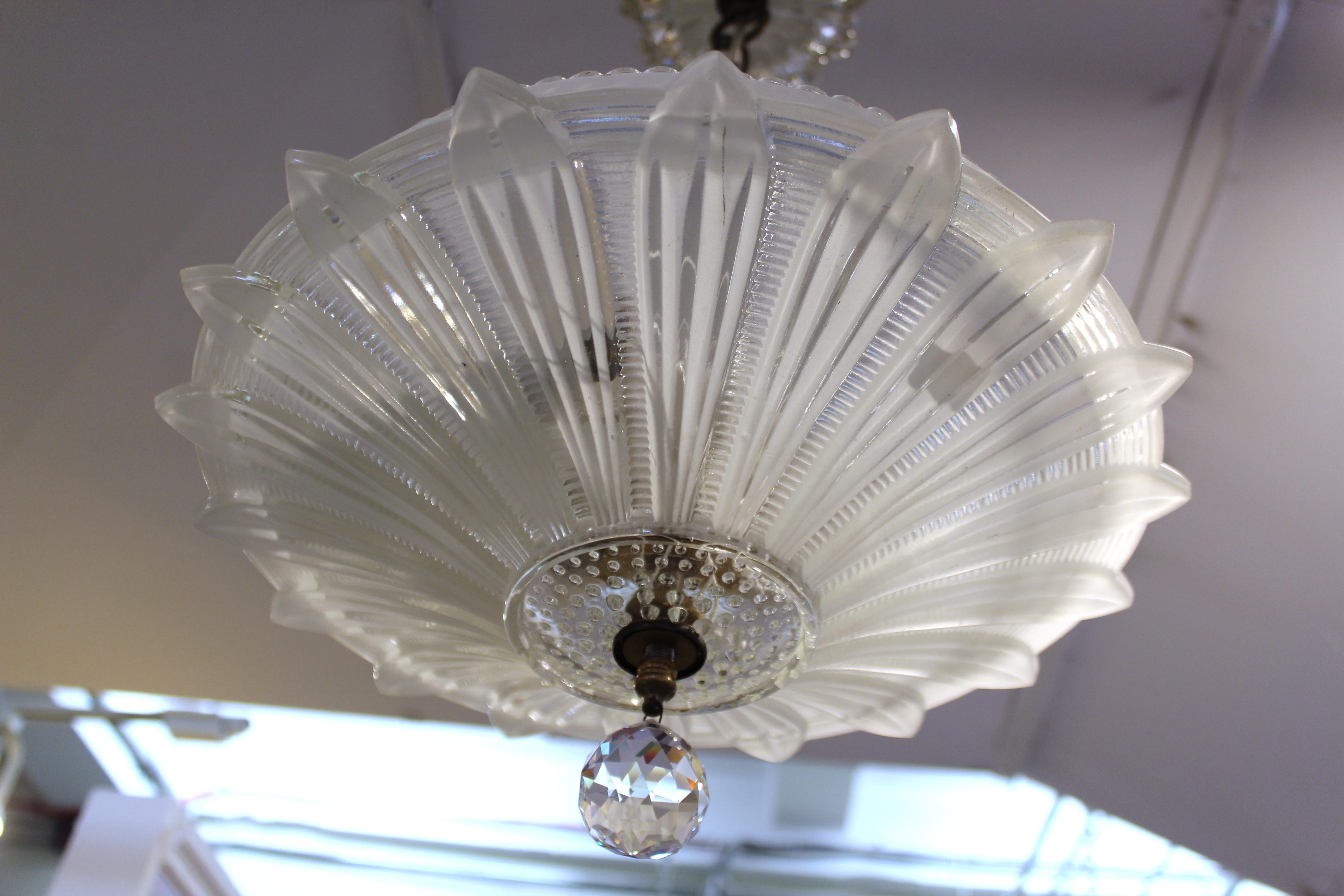 20th Century Art Deco Chandelier Pendant in Crystal