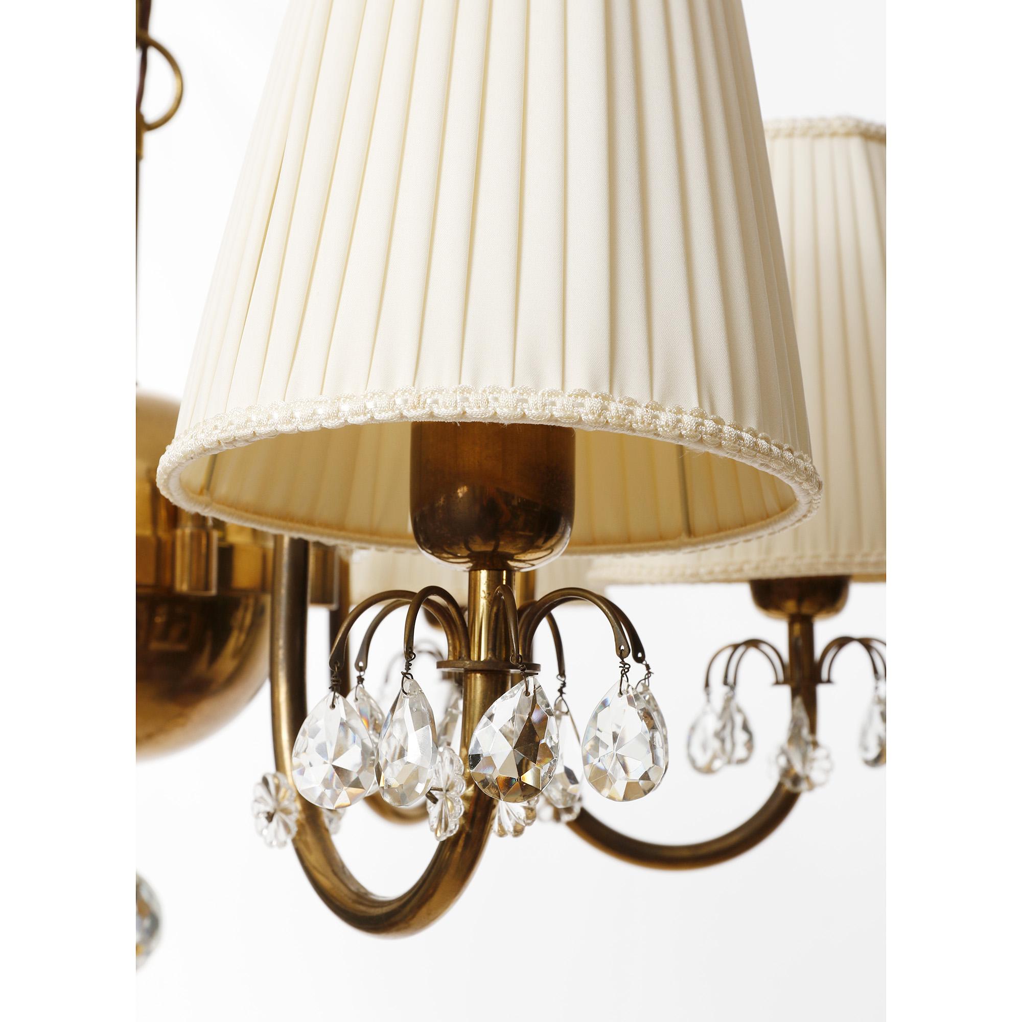 Art Deco Chandelier Pendant Light, Patinated Brass Cream Fabric Shades, 1930s For Sale 1