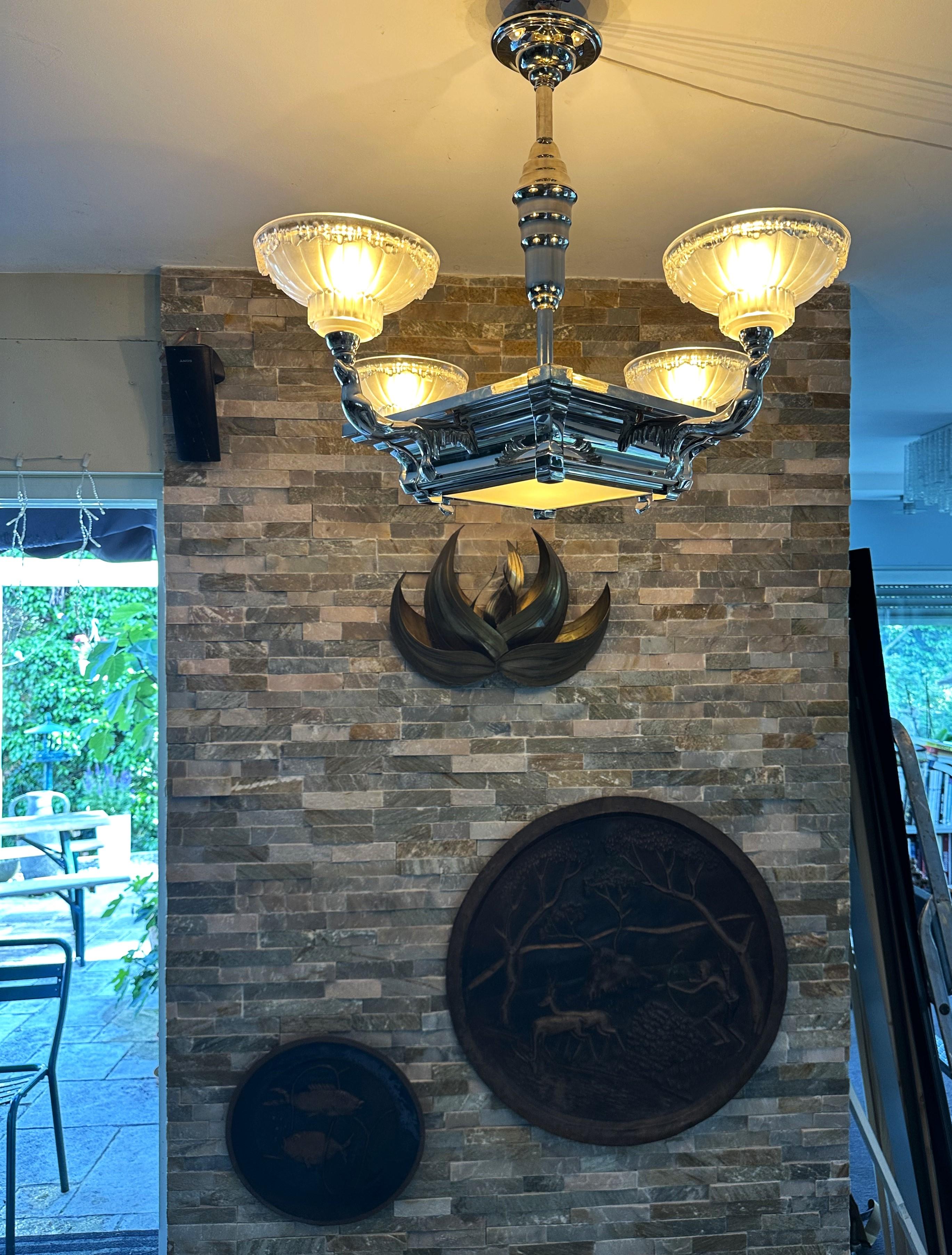 Mid-20th Century Art Deco Chandelier Seals Boris Lacroix for Petitot, France 1935 For Sale