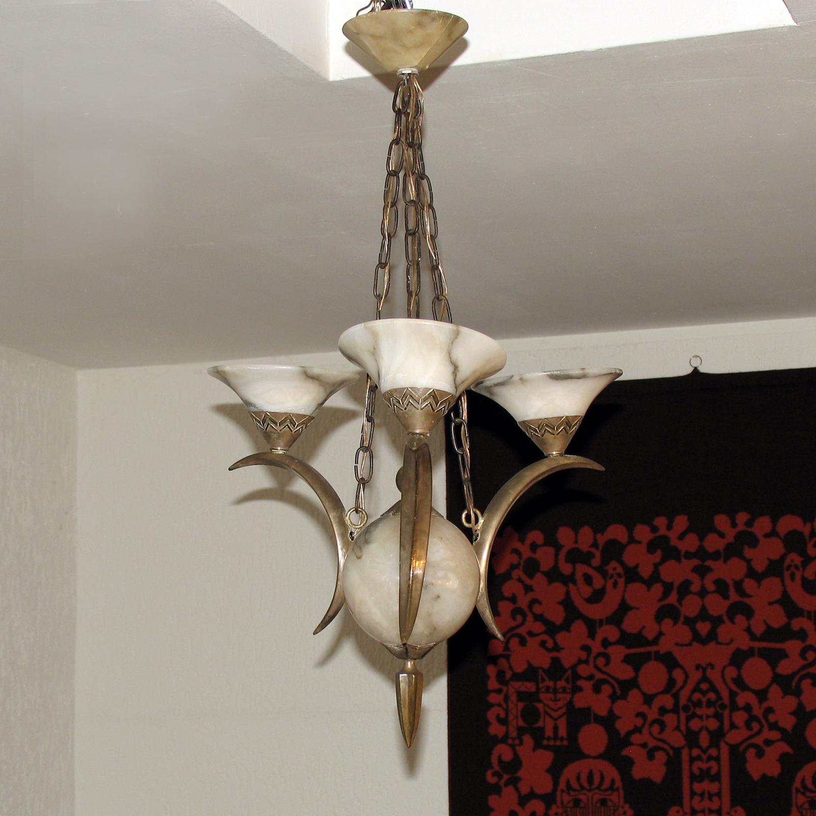 Art Deco Chandelier Silvered Bronze and Alabaster Attributed to Simonet Freres In Good Condition For Sale In Bochum, NRW