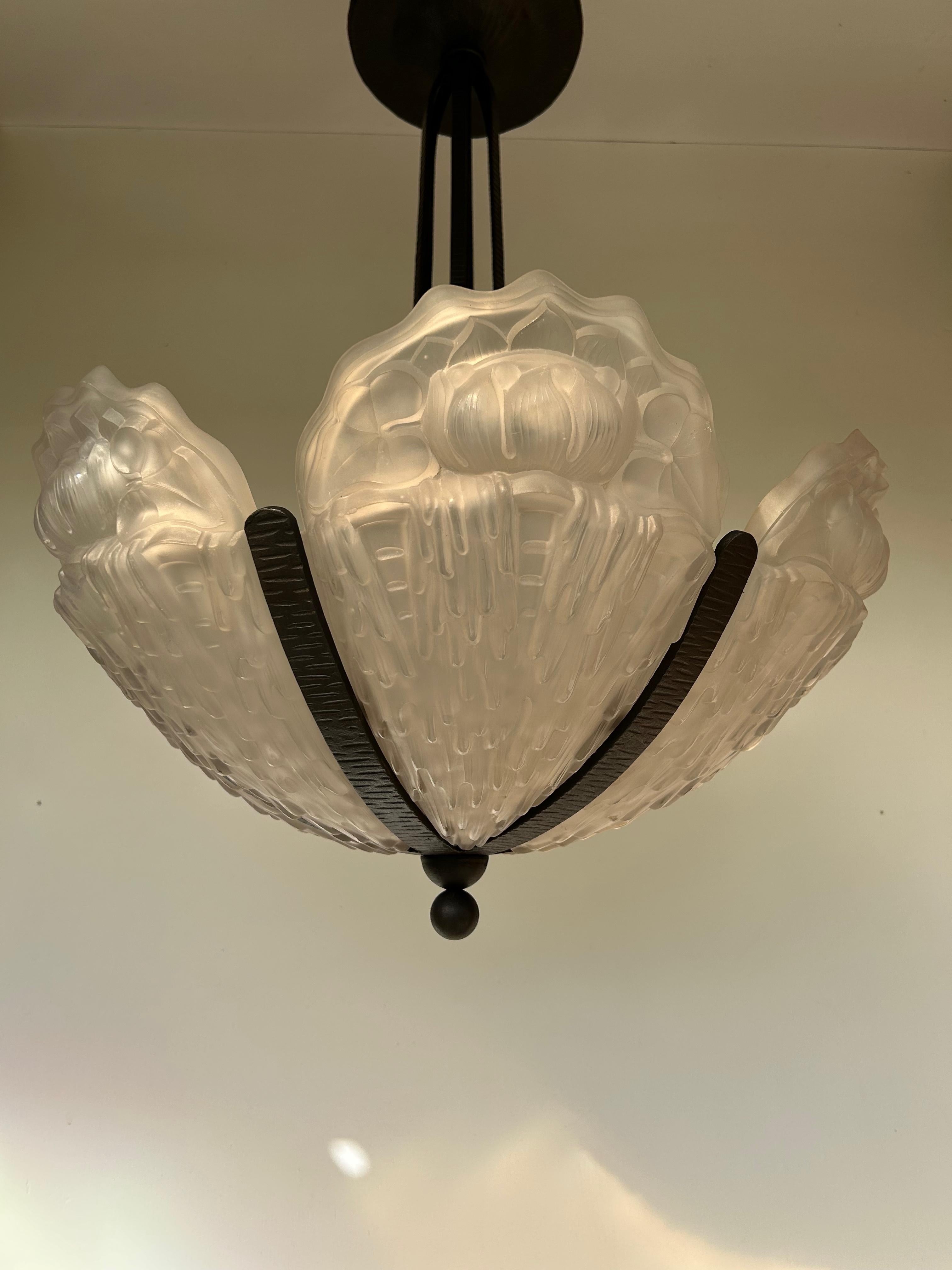 French Art Deco Chandelier With 6 Molded Glass Plates Morin Et Cie For Sale