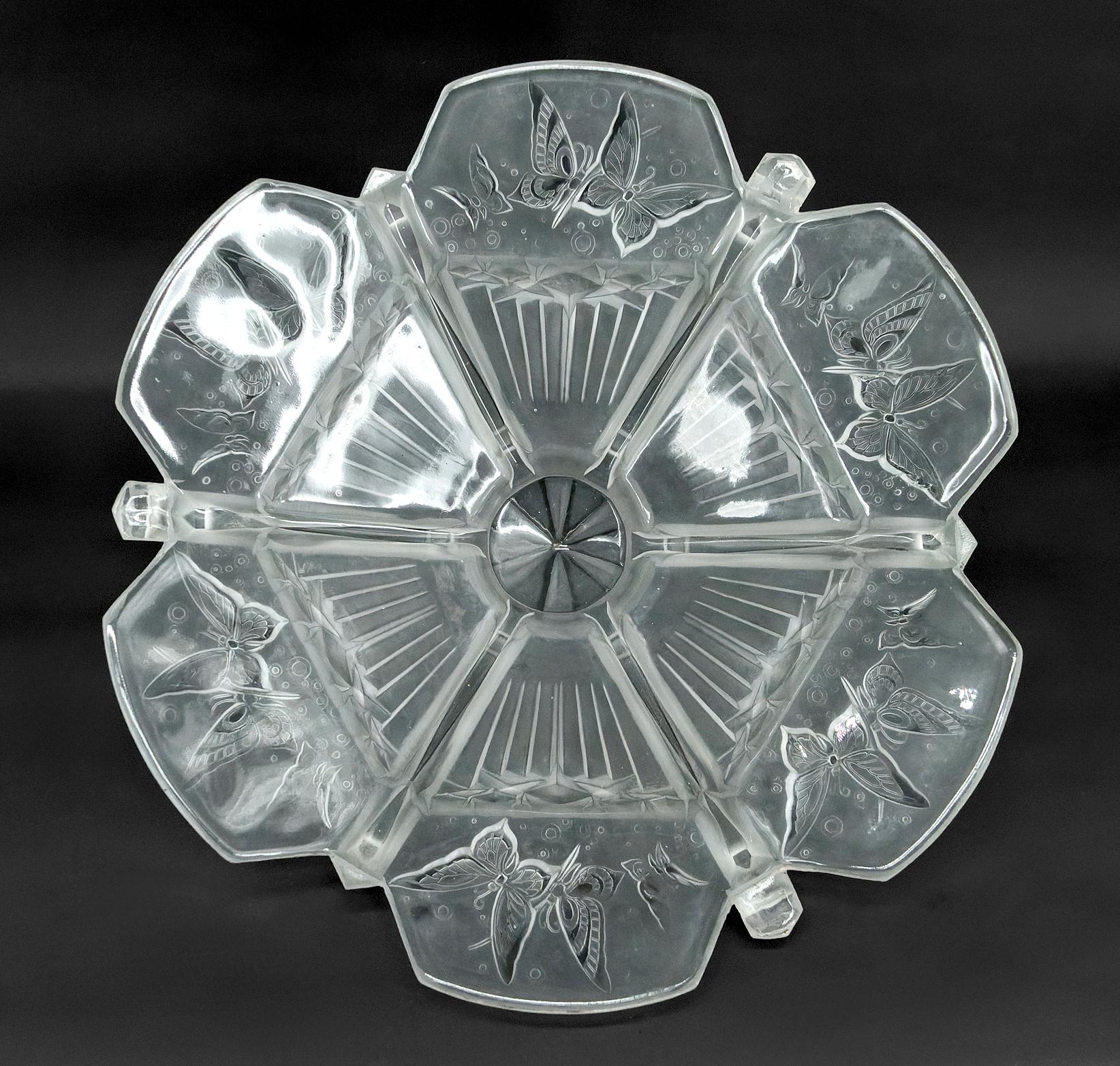 Art Deco chandelier with butterflies, signed Muller Frères, France, Circa 1920 For Sale 3