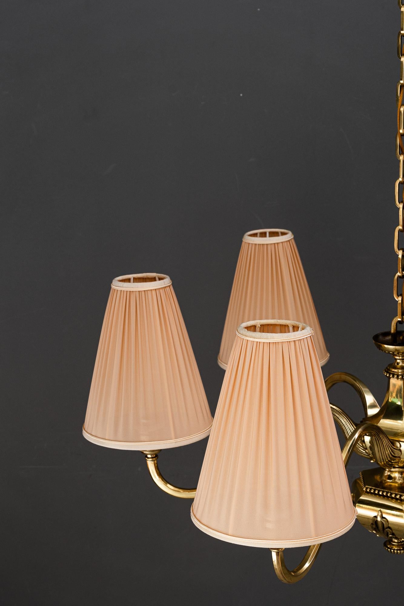 Araña Art Decó con pantallas de tela viena años 20 aproximadamente Austríaco en venta