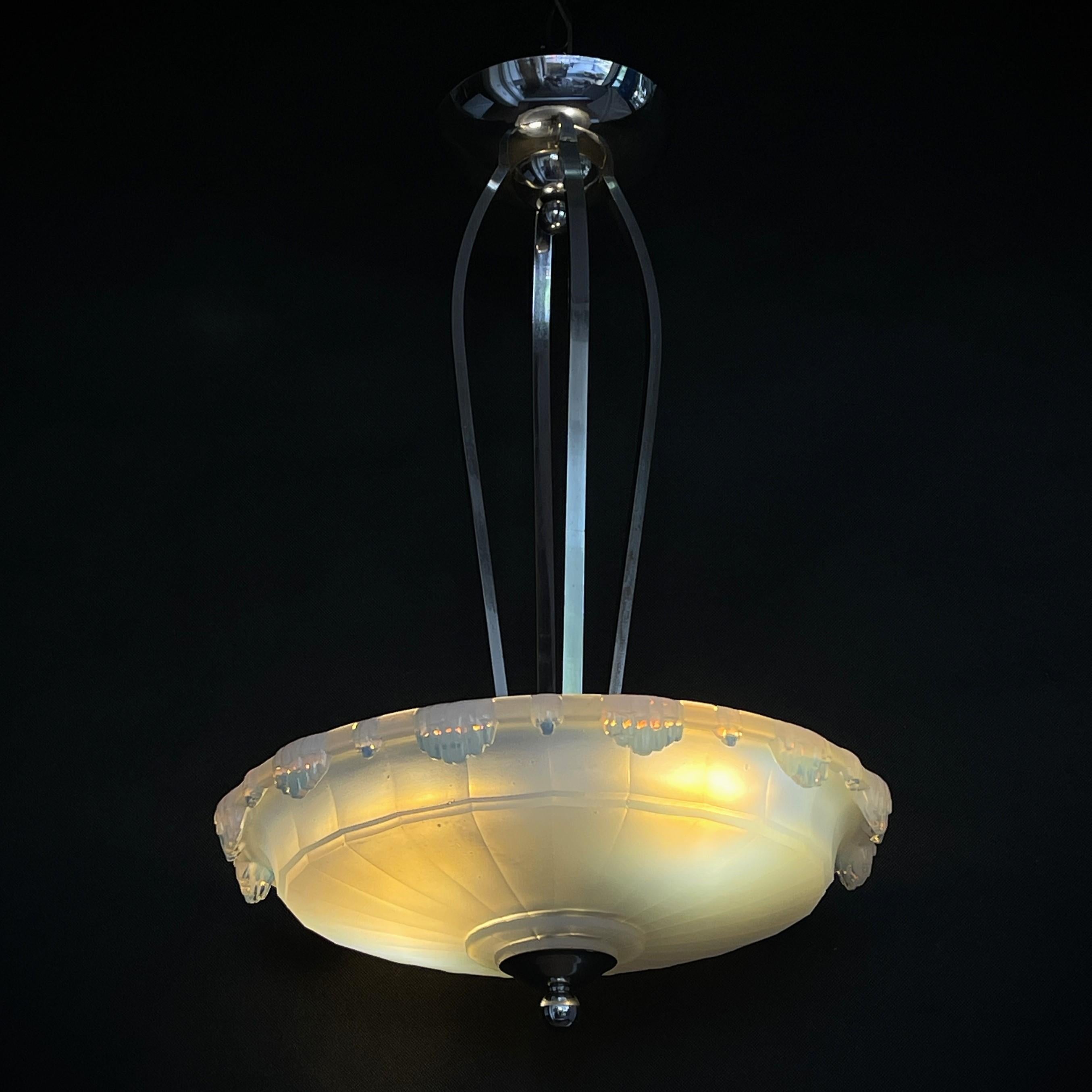 Art Deco Chandelier with opalin glass, 1930s For Sale 2