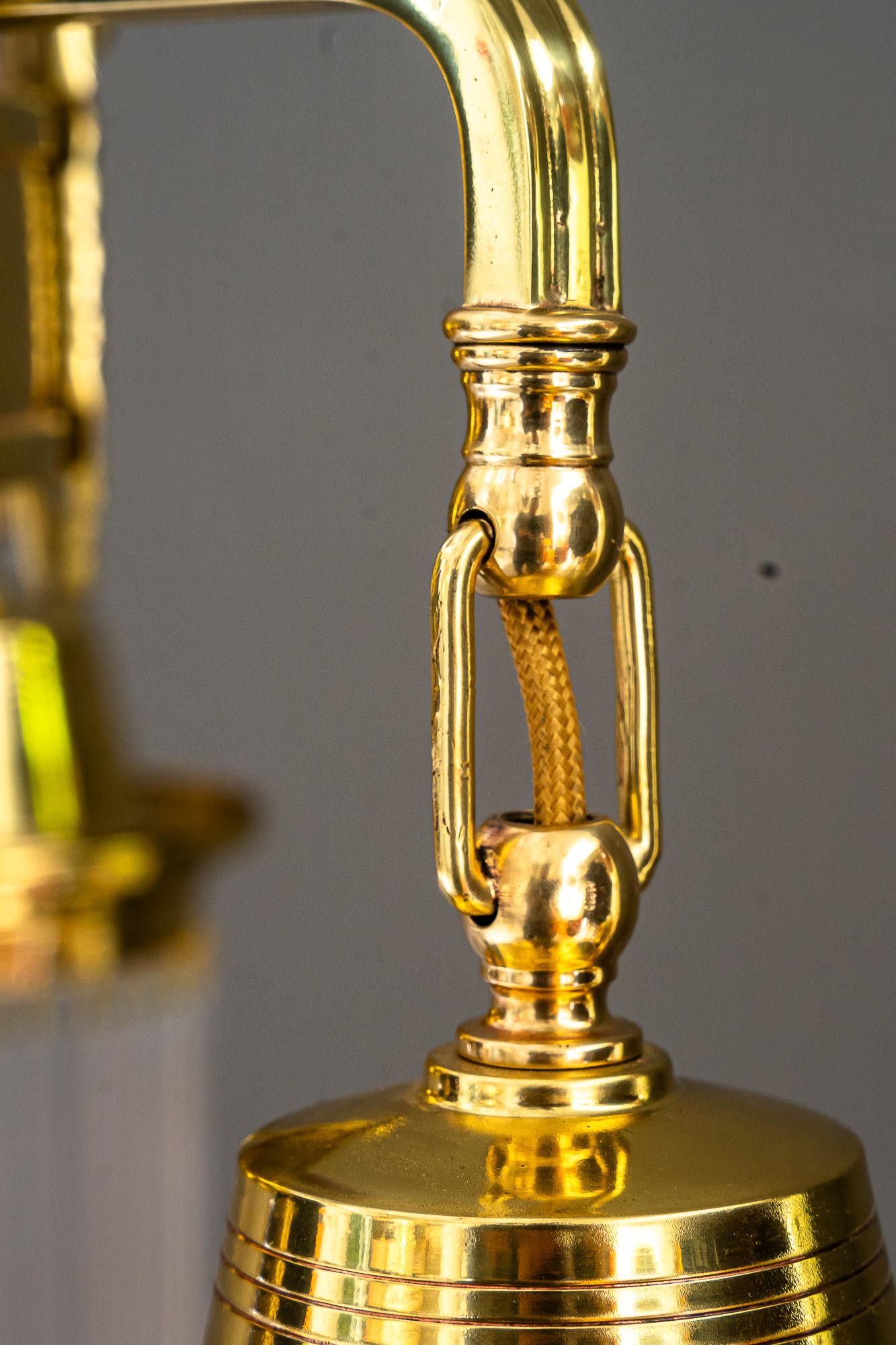 Art Deco Kronleuchter mit original hängenden Glaskugeln Wien um 1920er Jahre im Angebot 3