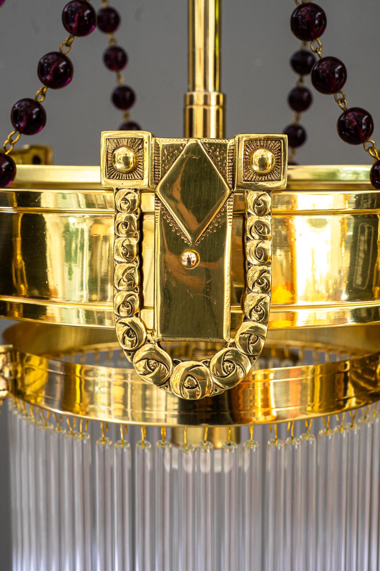 Art Deco Kronleuchter mit original hängenden Glaskugeln Wien um 1920er Jahre im Angebot 5