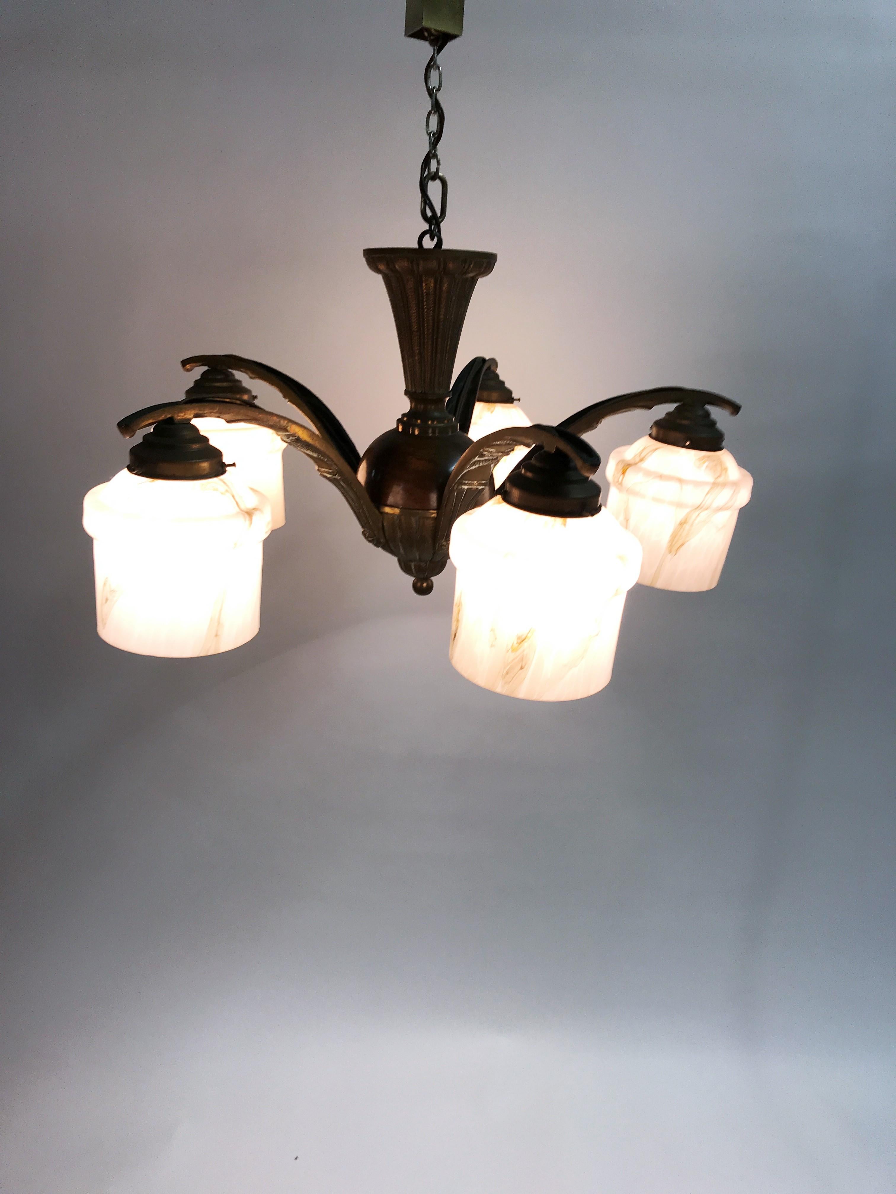 Art Deco Chandelier with Pink Marbled Glass Shades, 1930s In Good Condition In HEVERLEE, BE