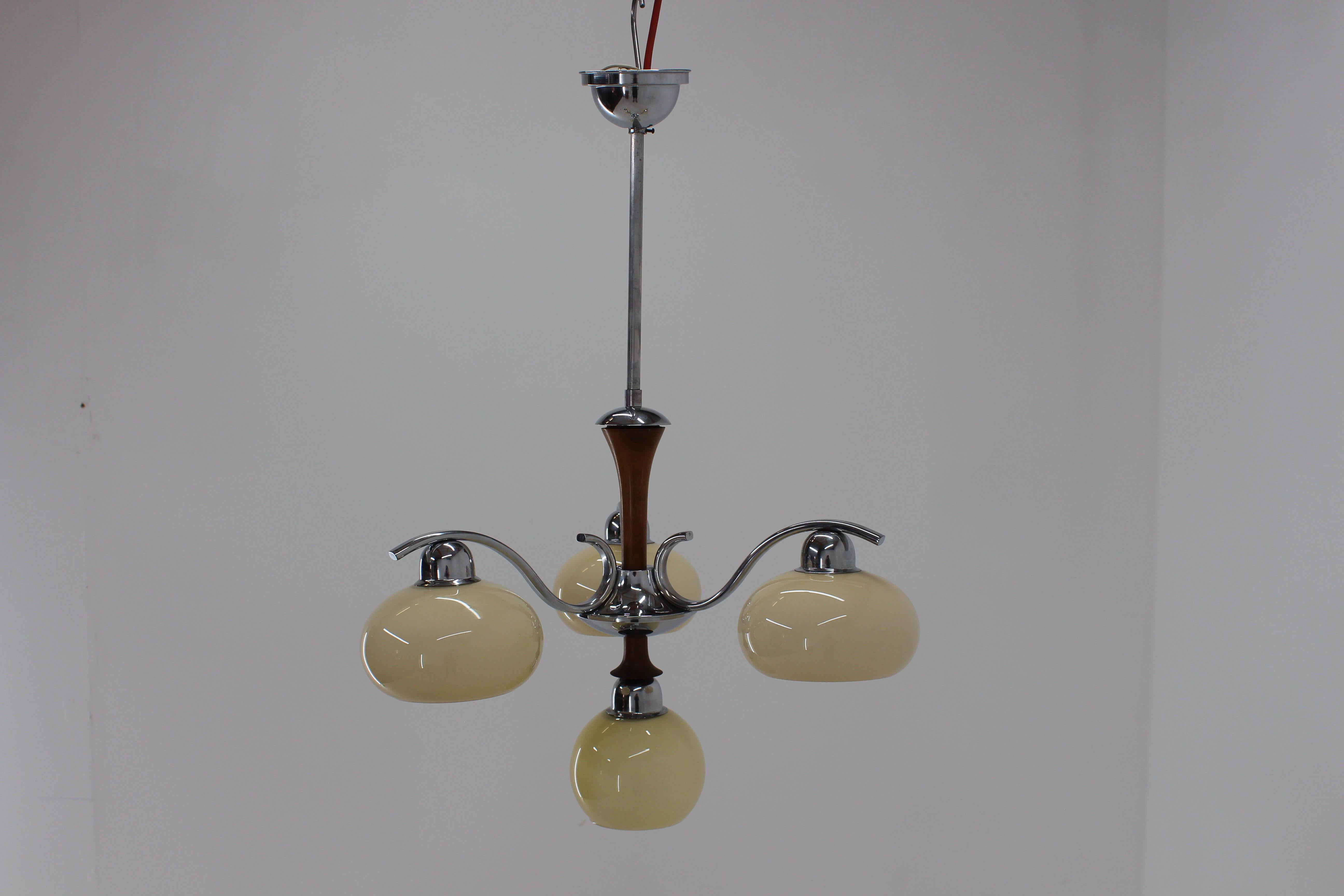 Art Deco Chandelier, 1930s In Good Condition For Sale In Praha, CZ