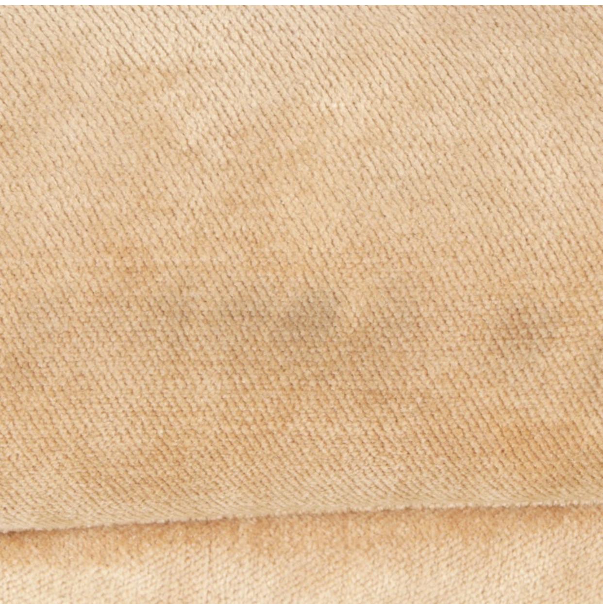 Milieu du XXe siècle Grand canapé Art Déco à dossier et jupe en velours camel. en vente