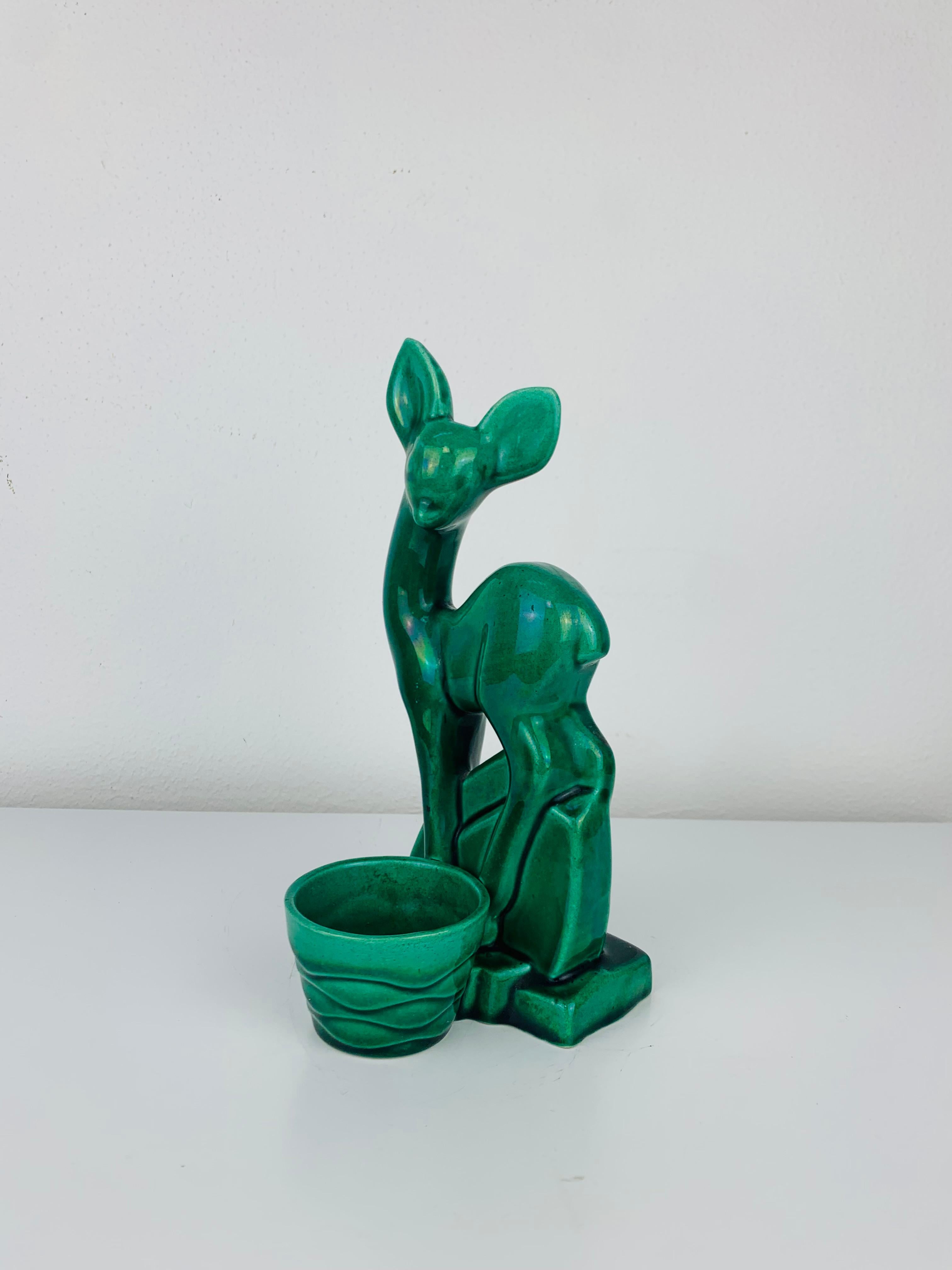 Francese Scultura di cerbiatto in stile Art Déco Charles Lemanceau per Saint Clément, anni '30, smalto verde in vendita