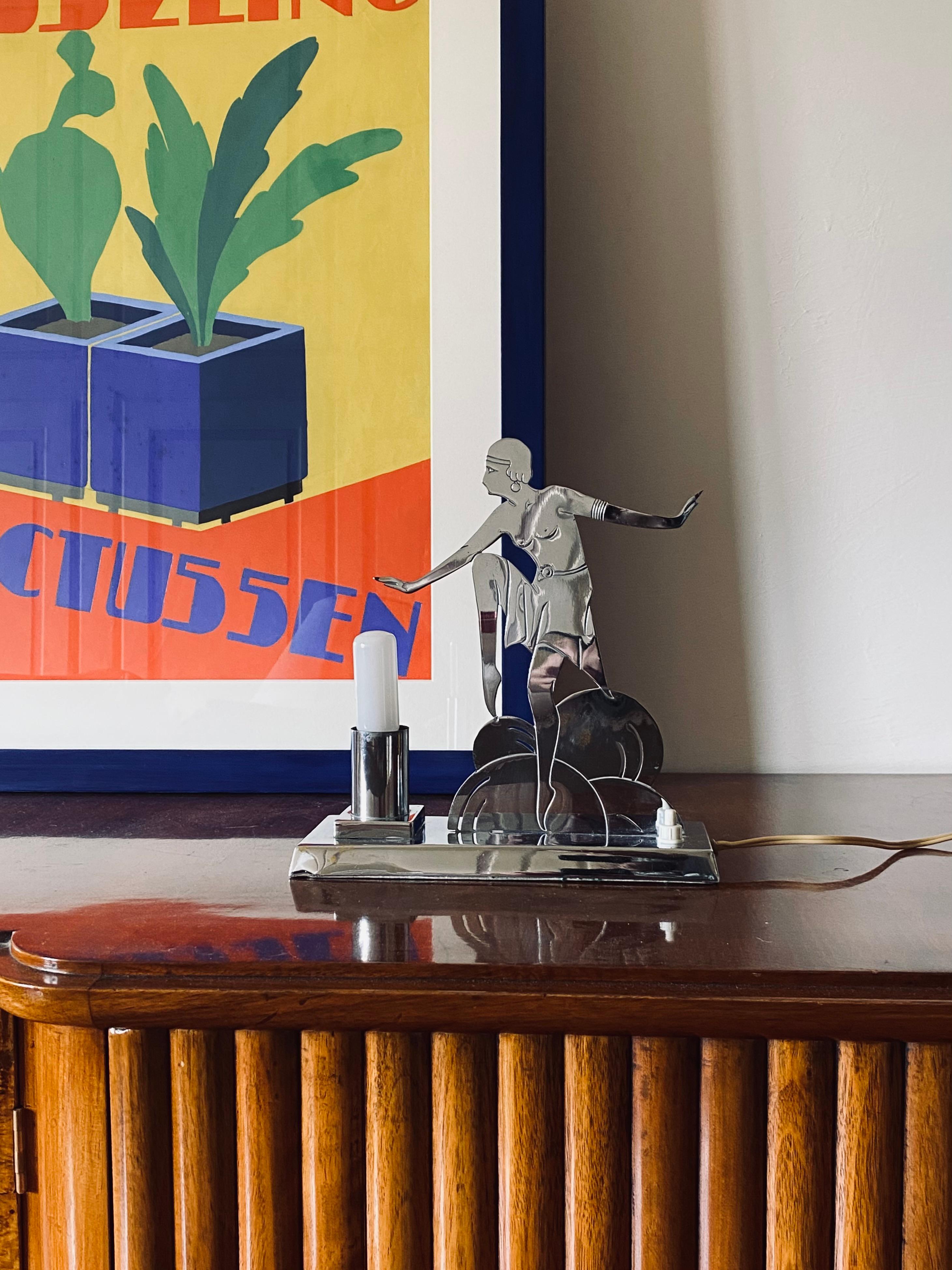 Art Déco Charleston Dancer cubist Table Lamp, LW Paris France, circa 1930 In condizioni ottime in vendita a Firenze, IT