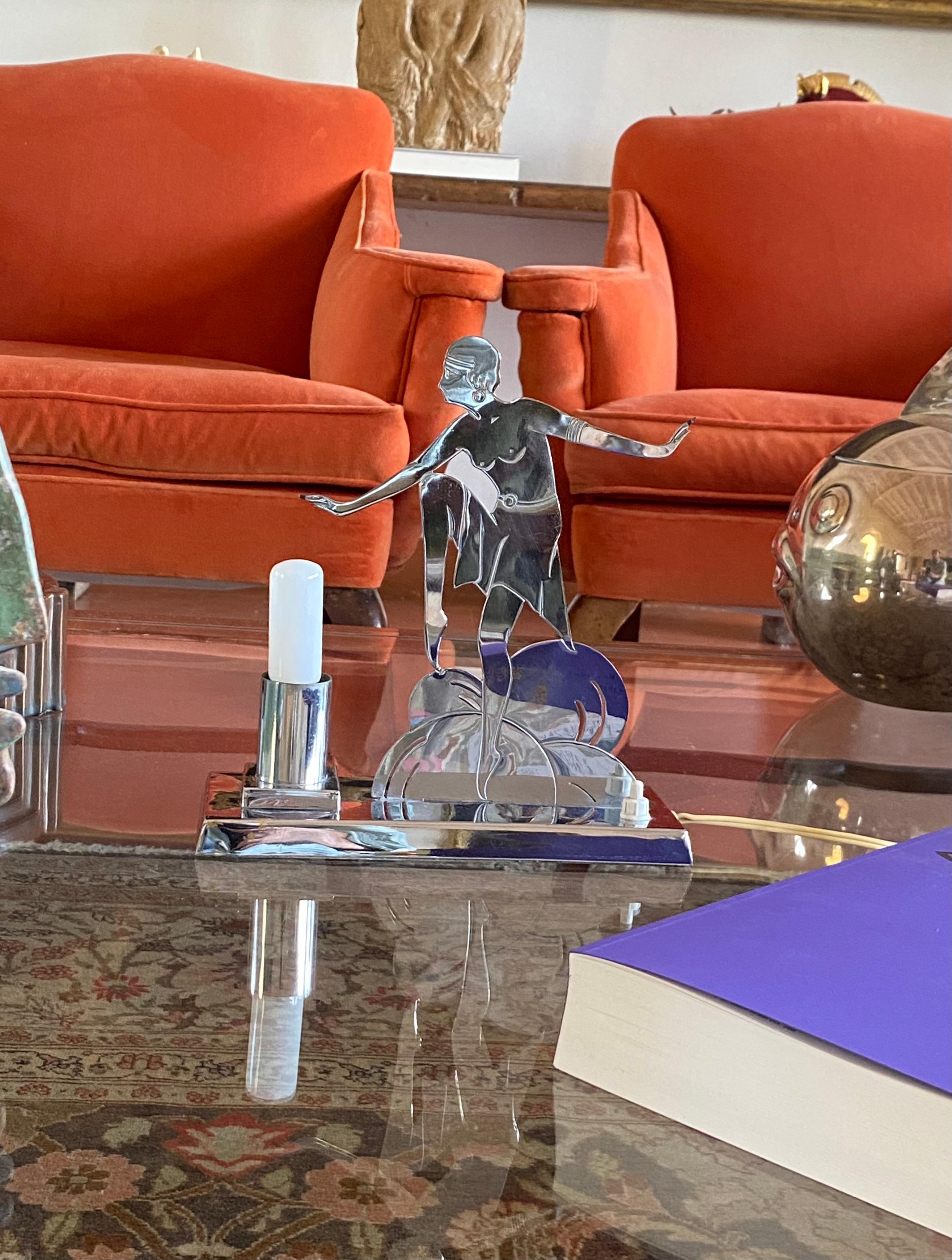 Metallo Art Déco Charleston Dancer cubist Table Lamp, LW Paris France, circa 1930 in vendita