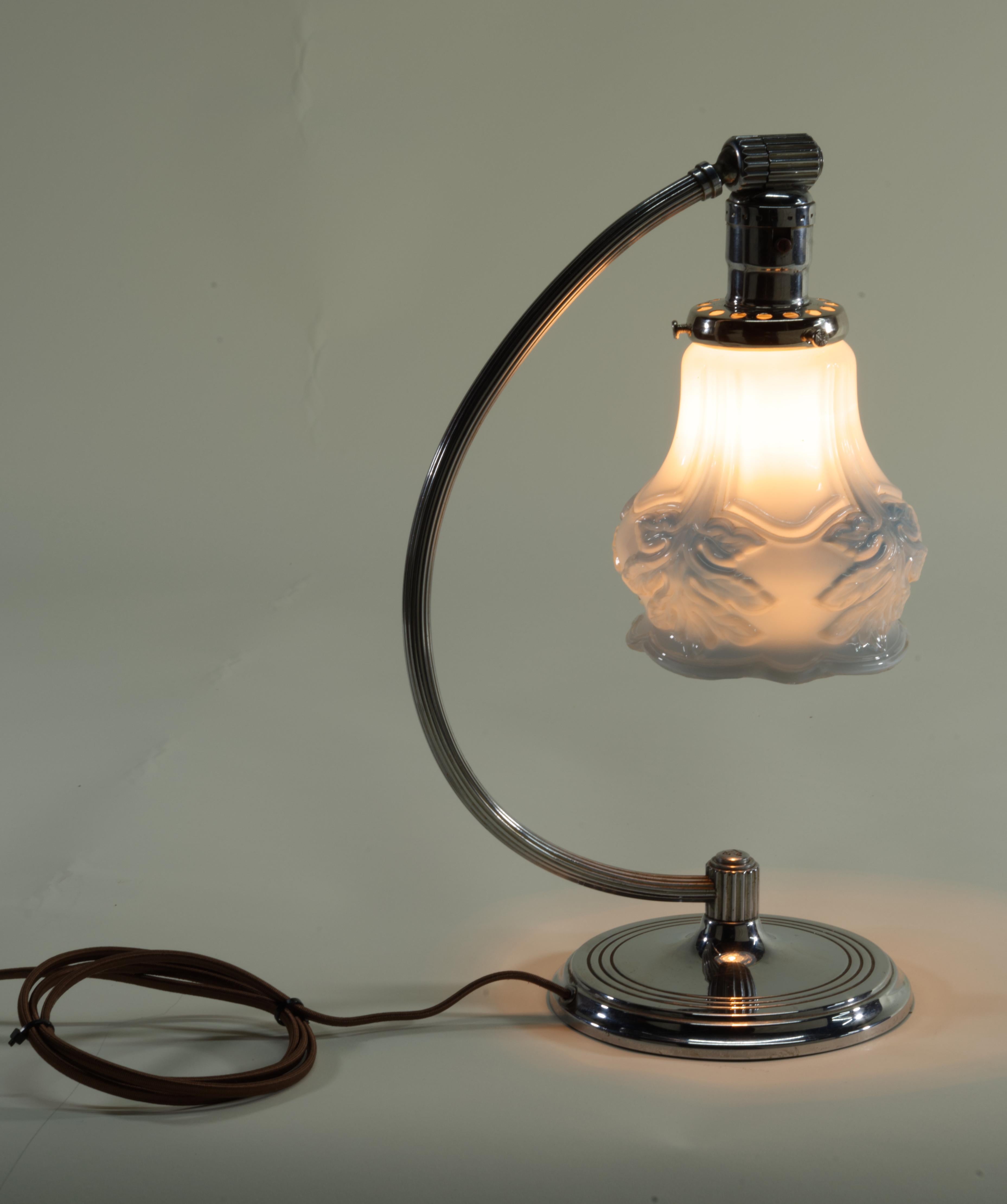 Lampe de table Art Déco Chase chromée en vente 2