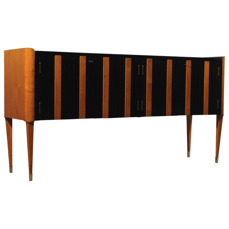 Art Deco Cherrywood and Black Lacquer Italian Sideboard, 1940