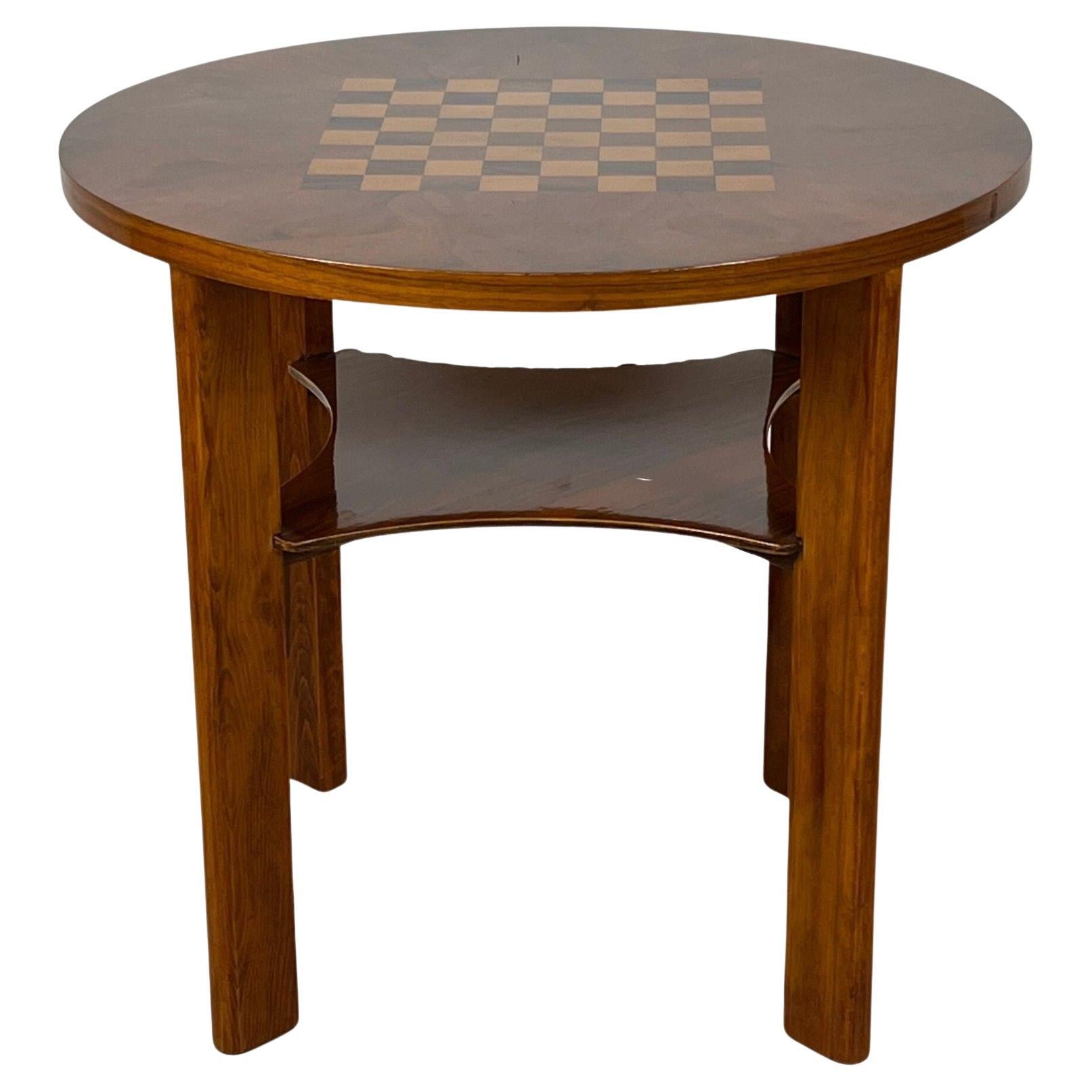 Art Deco Chess Table, Walnut and Maple, Austria, Vienna, circa 1930 For Sale