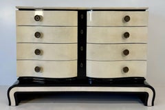 Art Deco Chest of Drawers in Parchment and Black Lacquer, attr. Borsani, 1940s