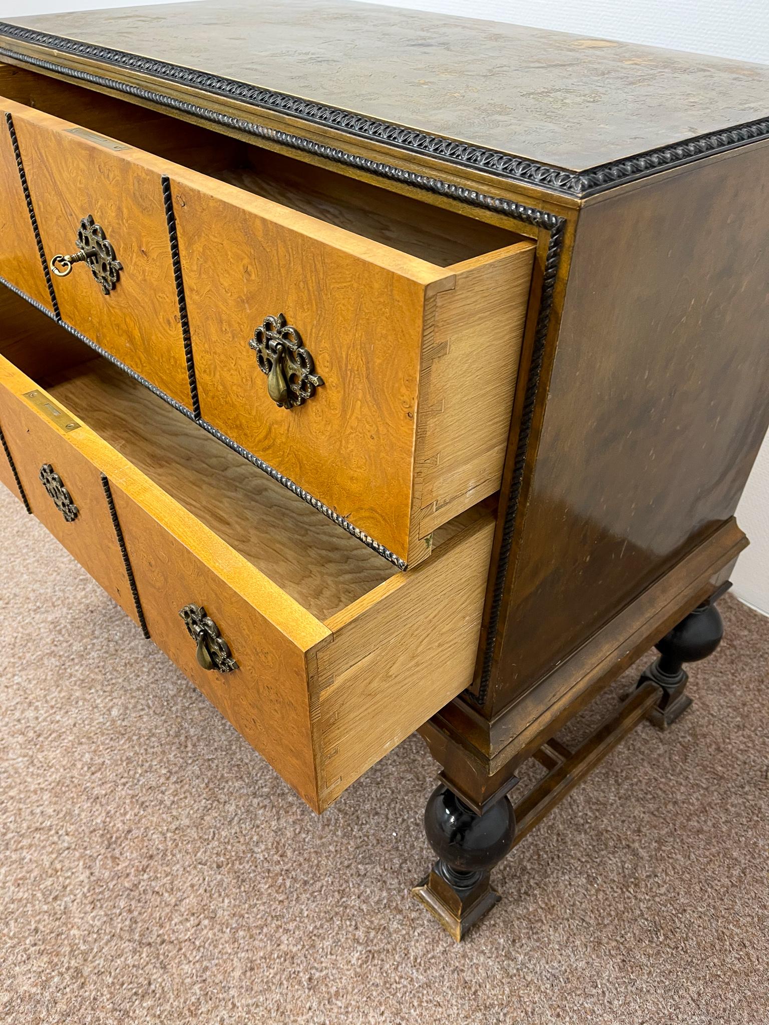 Art Deco Chest of Drawers Attributed to Carl Malmsten, Sweden, 1920s For Sale 9