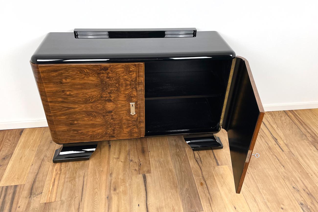 Art Deco Chest of Drawers from Berlin around 1930 For Sale 2