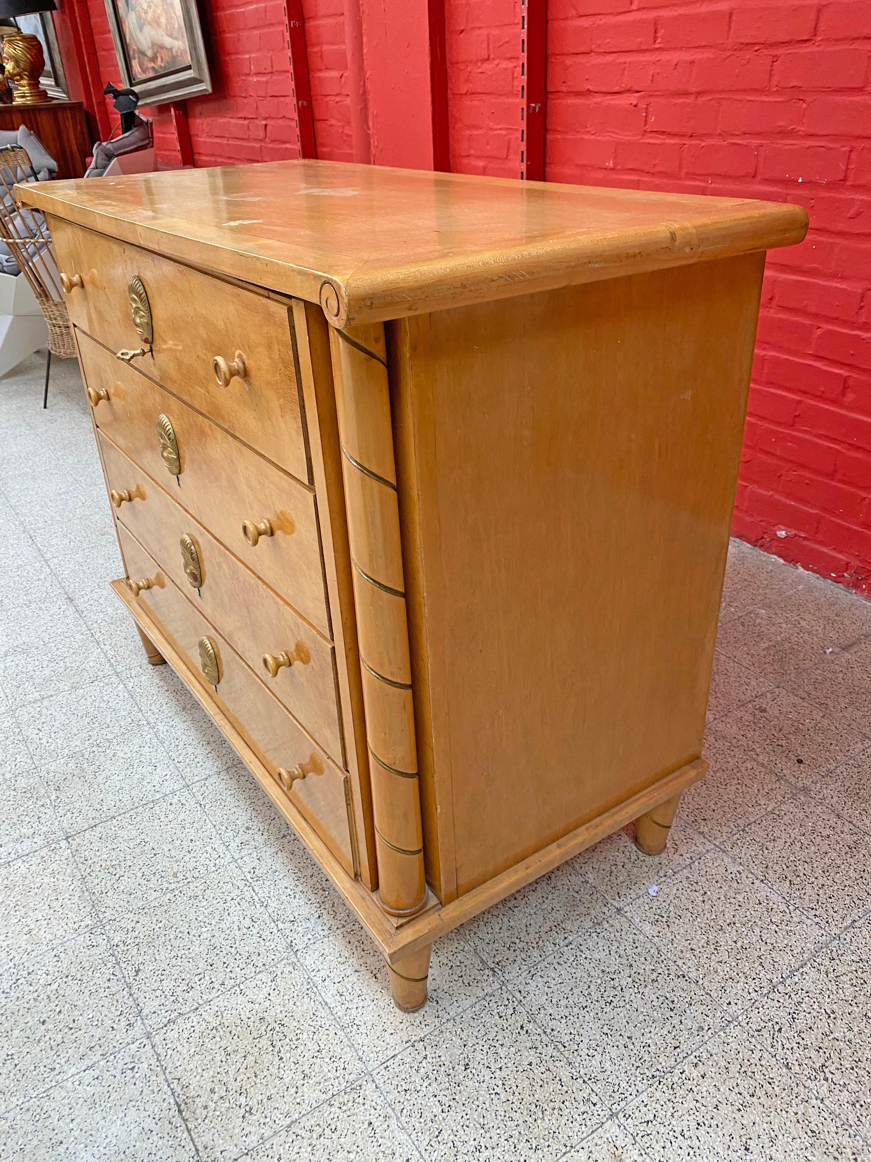 20th Century Art Deco Chest of Drawers in Maple and Bird's Eye Maple For Sale