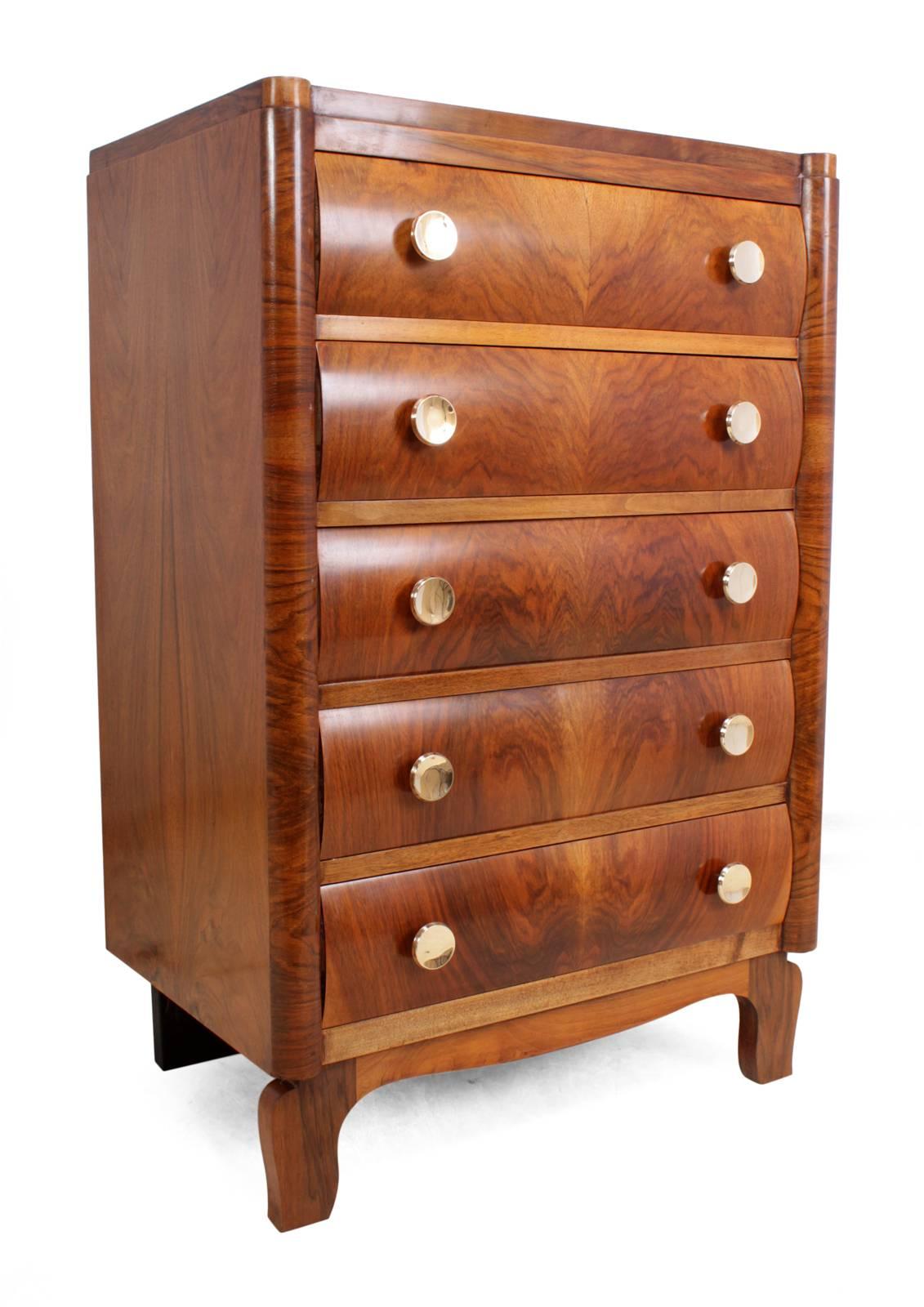 Art Deco Chest of Drawers in Walnut 1