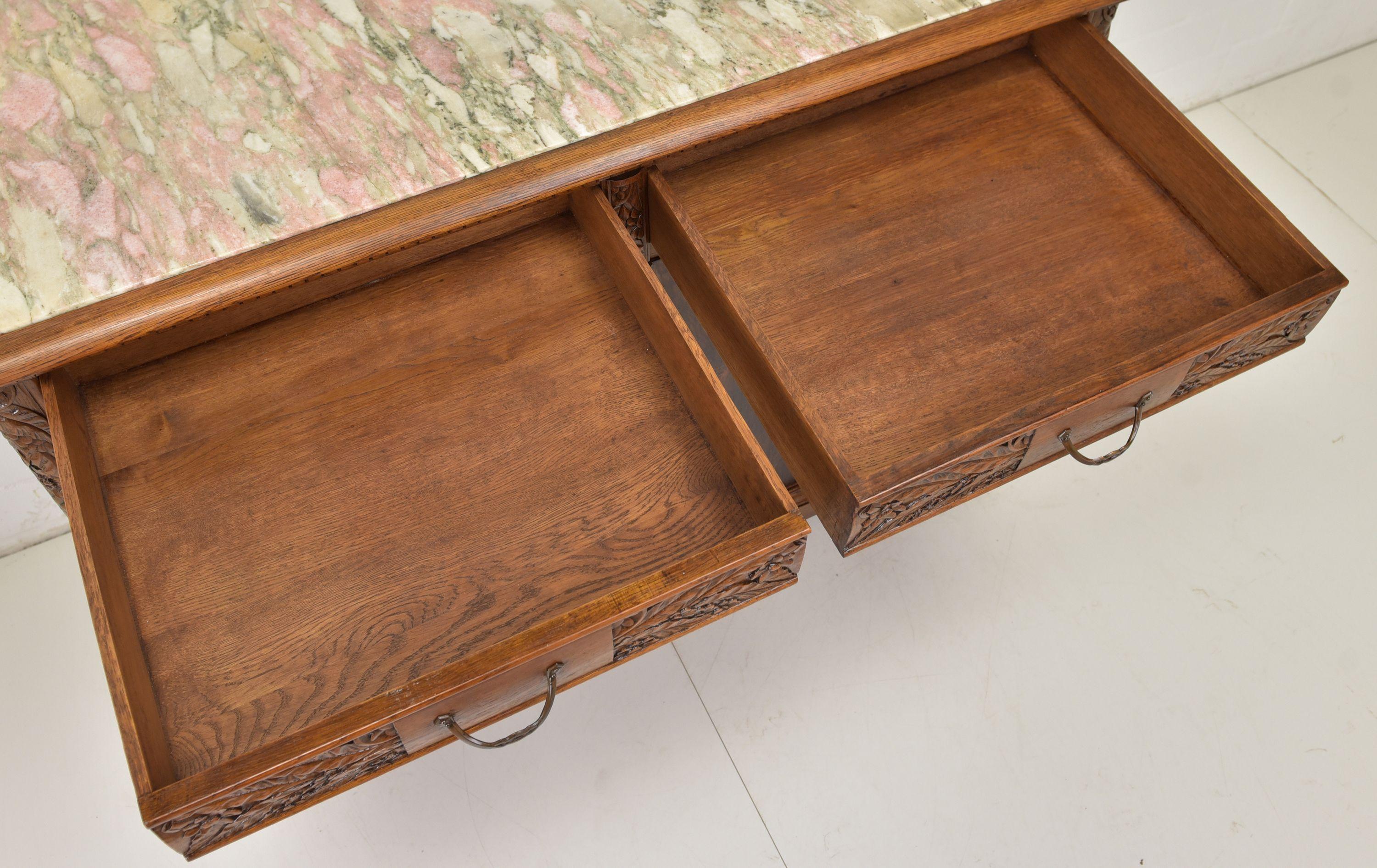 Art Deco Chest of Drawers / Sideboard in Oak Rosewood, circa 1930 For Sale 3