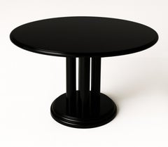 Guéridon Art déco en châtaignier laqué noir, 20e siècle