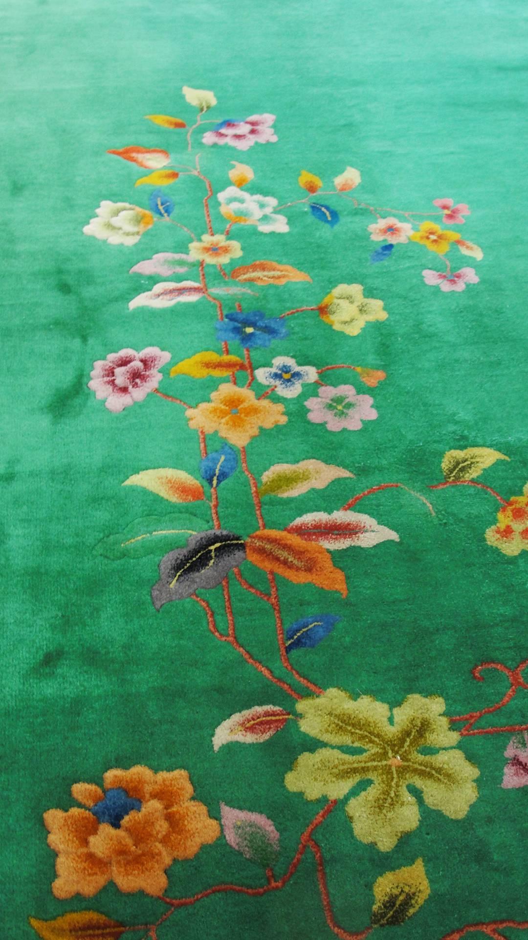 Art Deco Chinese Carpet, Amazing Green In Excellent Condition In Evanston, IL