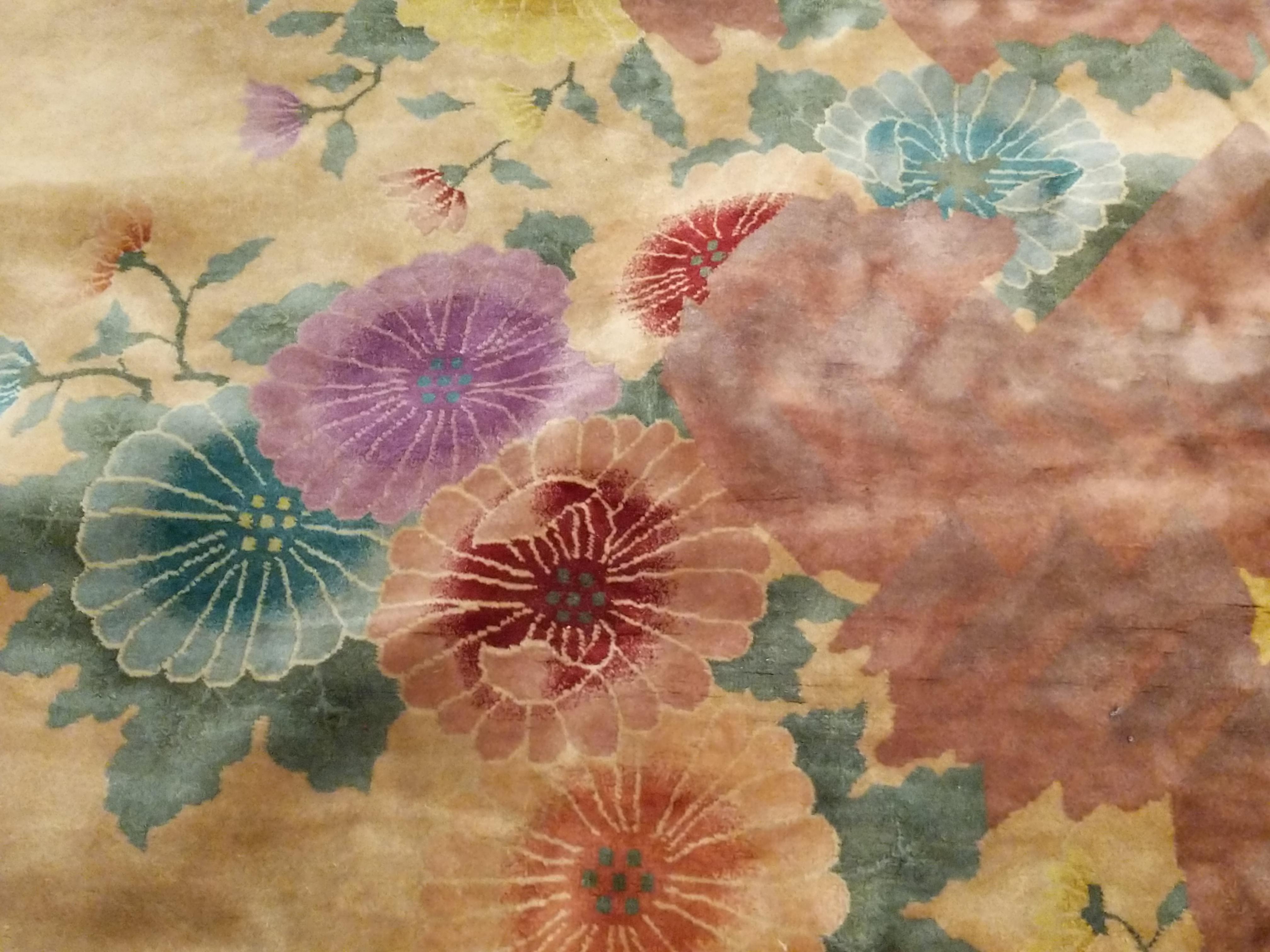 Chinesischer Art-Déco-Teppich von Nichols & Co. (Wolle) im Angebot