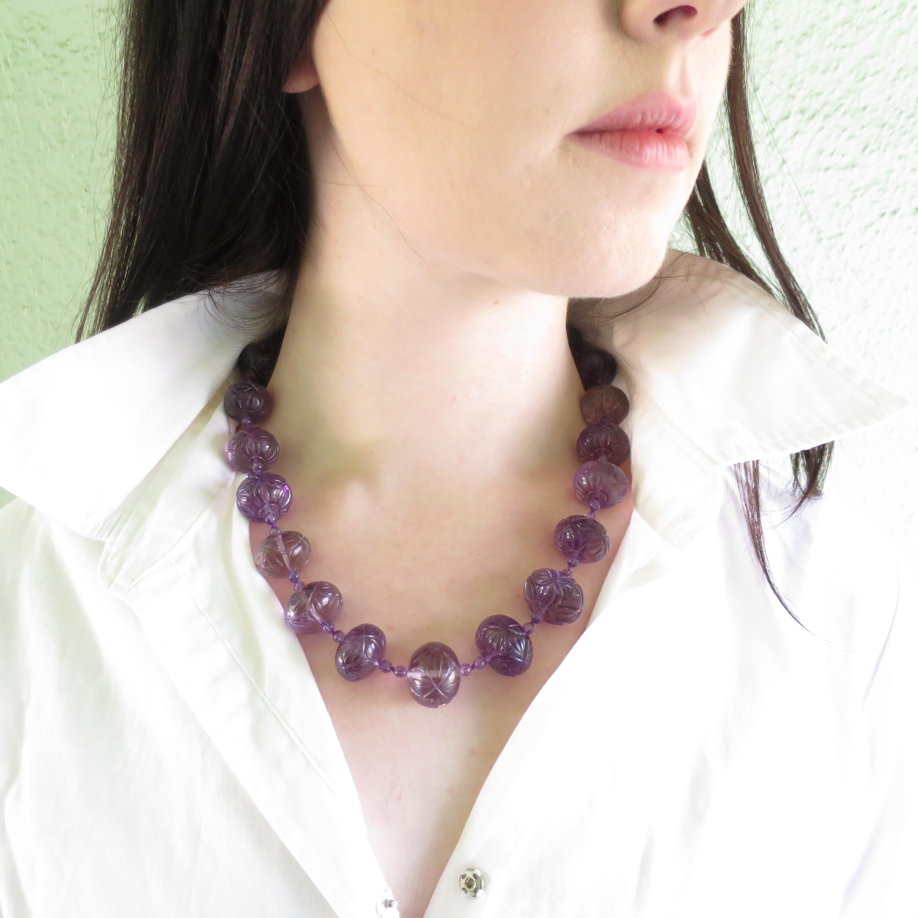 Art Deco Chinese Carved Amethyst Bead Necklace, 1920s For Sale 10