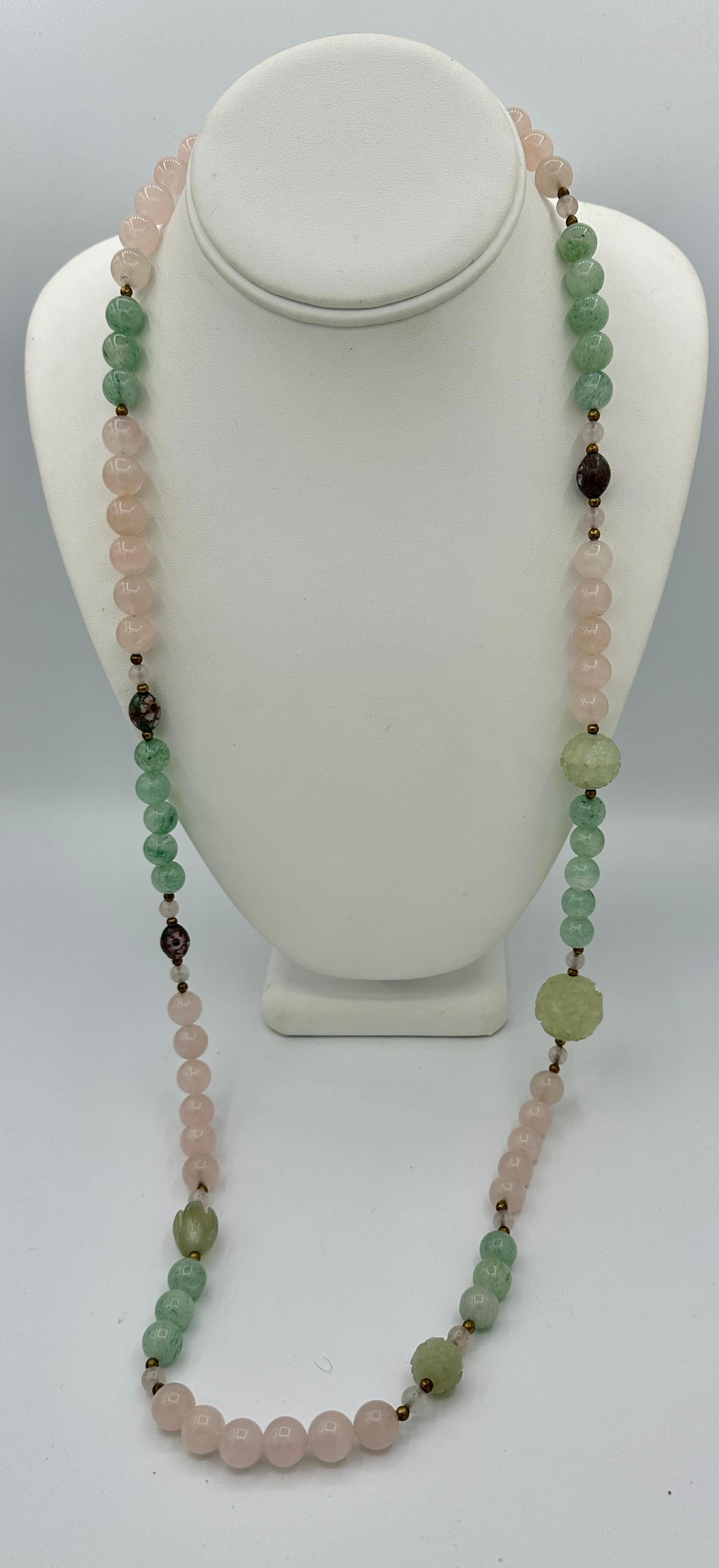 Collana Art Deco cinese di rose e quarzo verde da 36