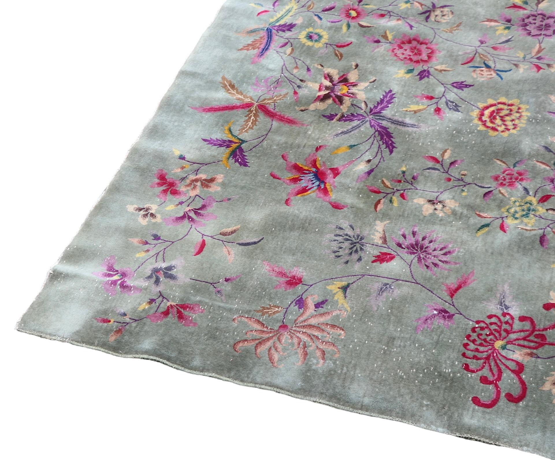 Art Deco Chinese Rug with Floral Motif c. 1920/1930's For Sale 2