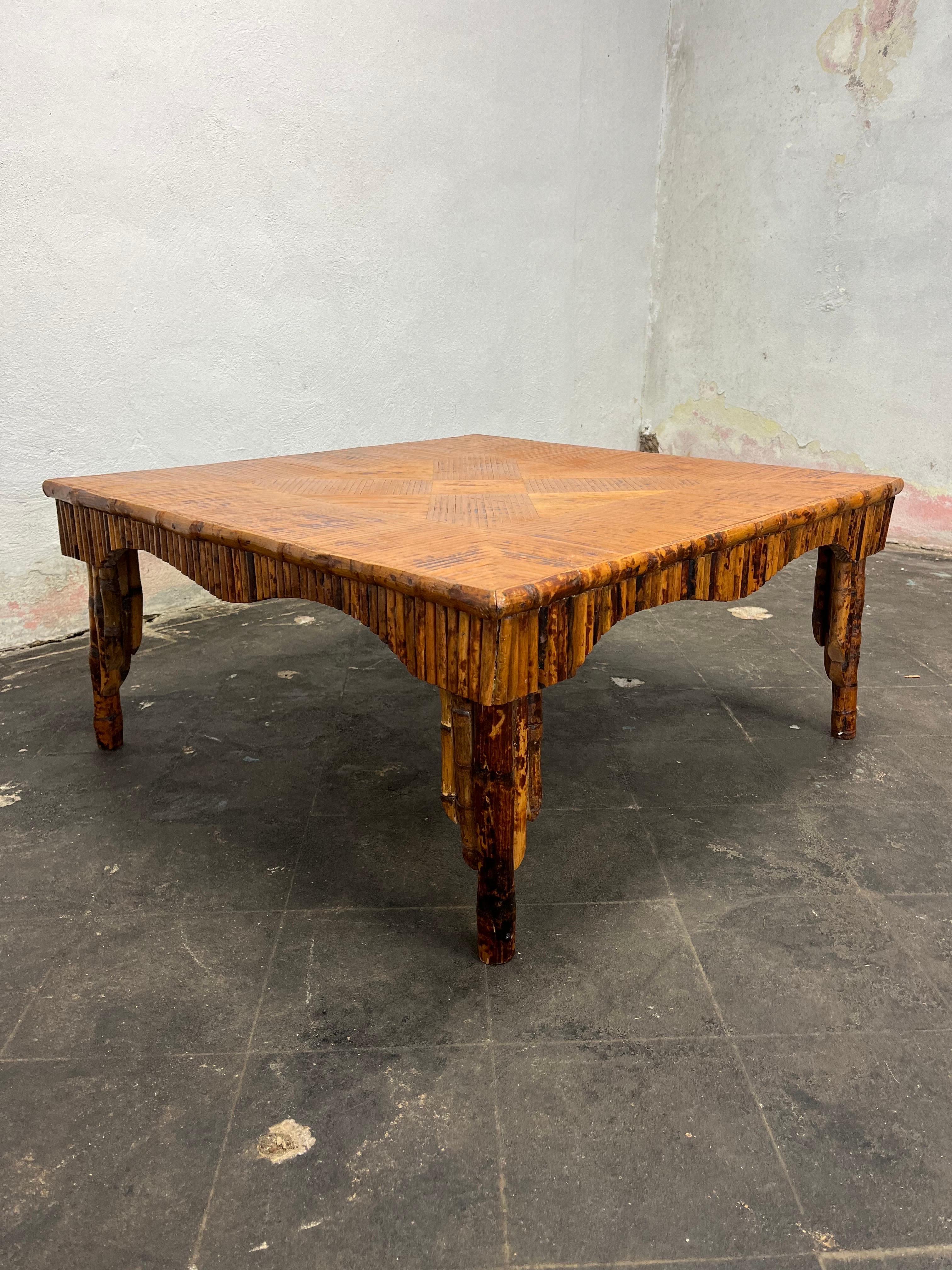 Unknown Art Decò Chinoiserie Bamboo Coffee Table For Sale