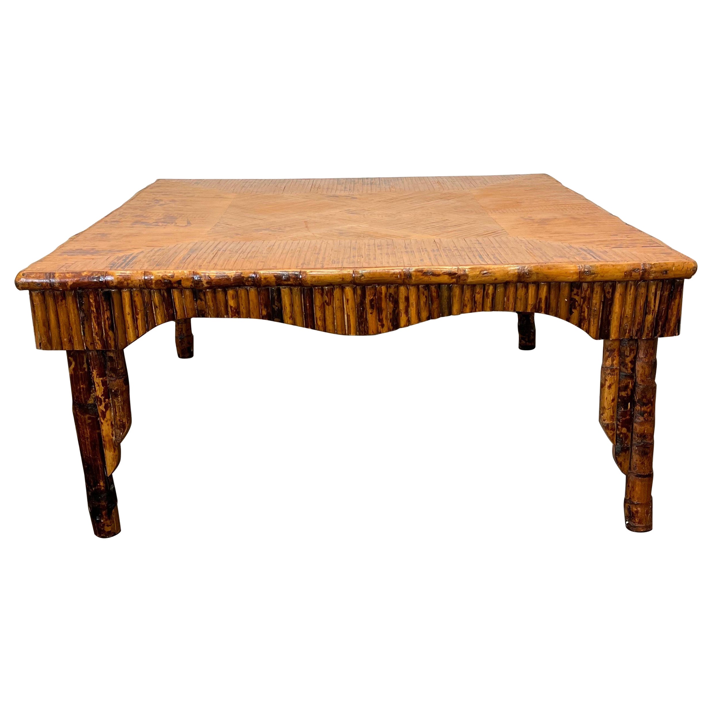 Mesa baja de bambú Art Decó Chinoiserie